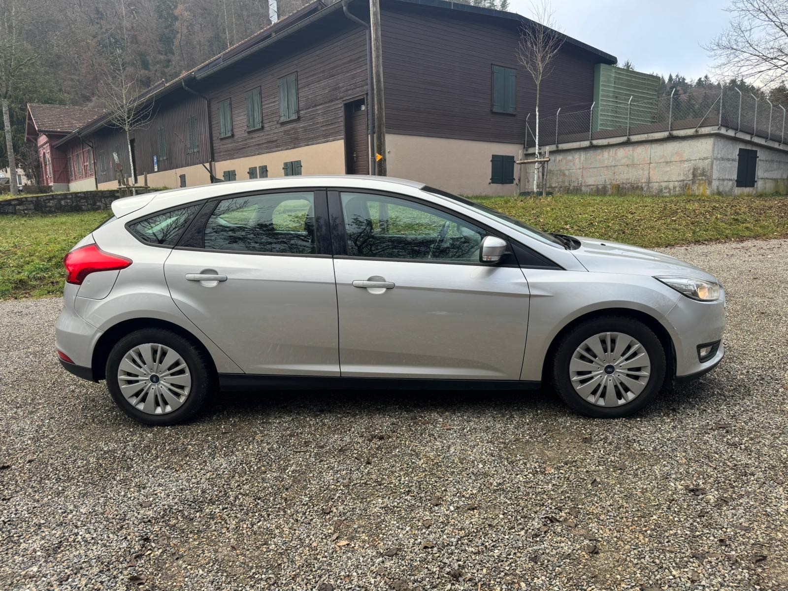 FORD Focus 1.0 SCTi Business-image-3