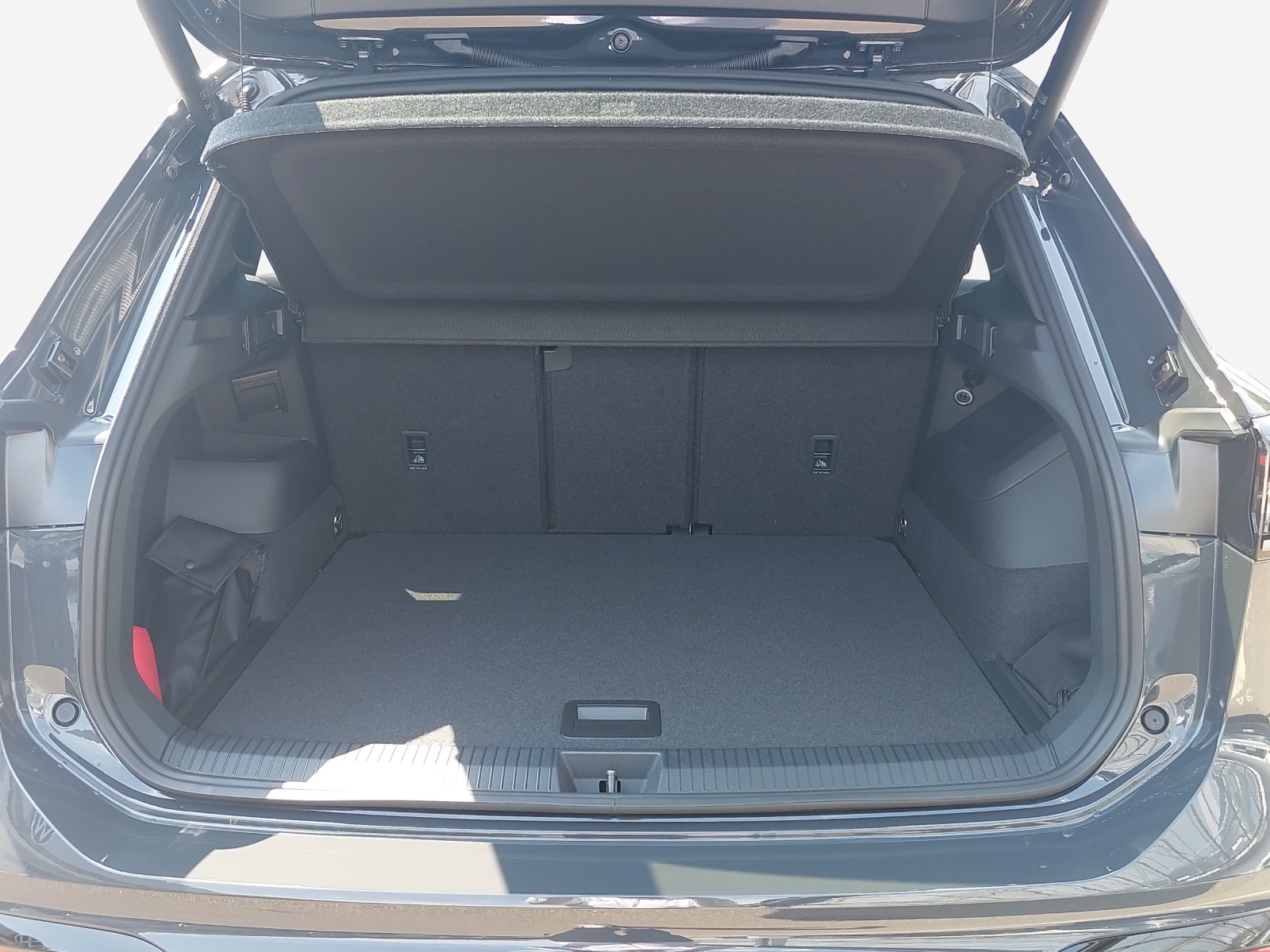 VW Tiguan 2.0 TSI DSG R-Line Plus 4Motion-image-12