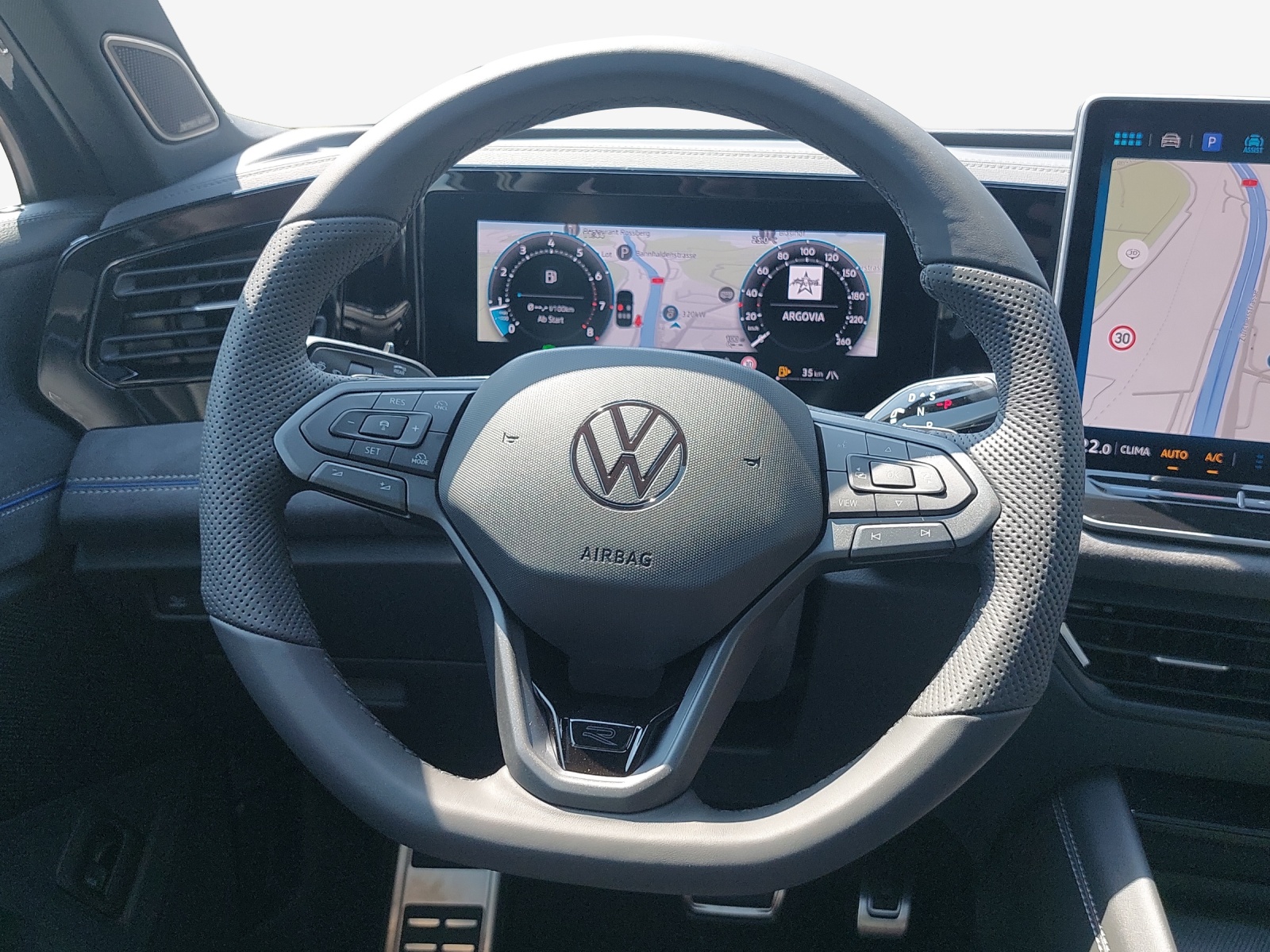 VW Tiguan 2.0 TSI DSG R-Line Plus 4Motion-image-9