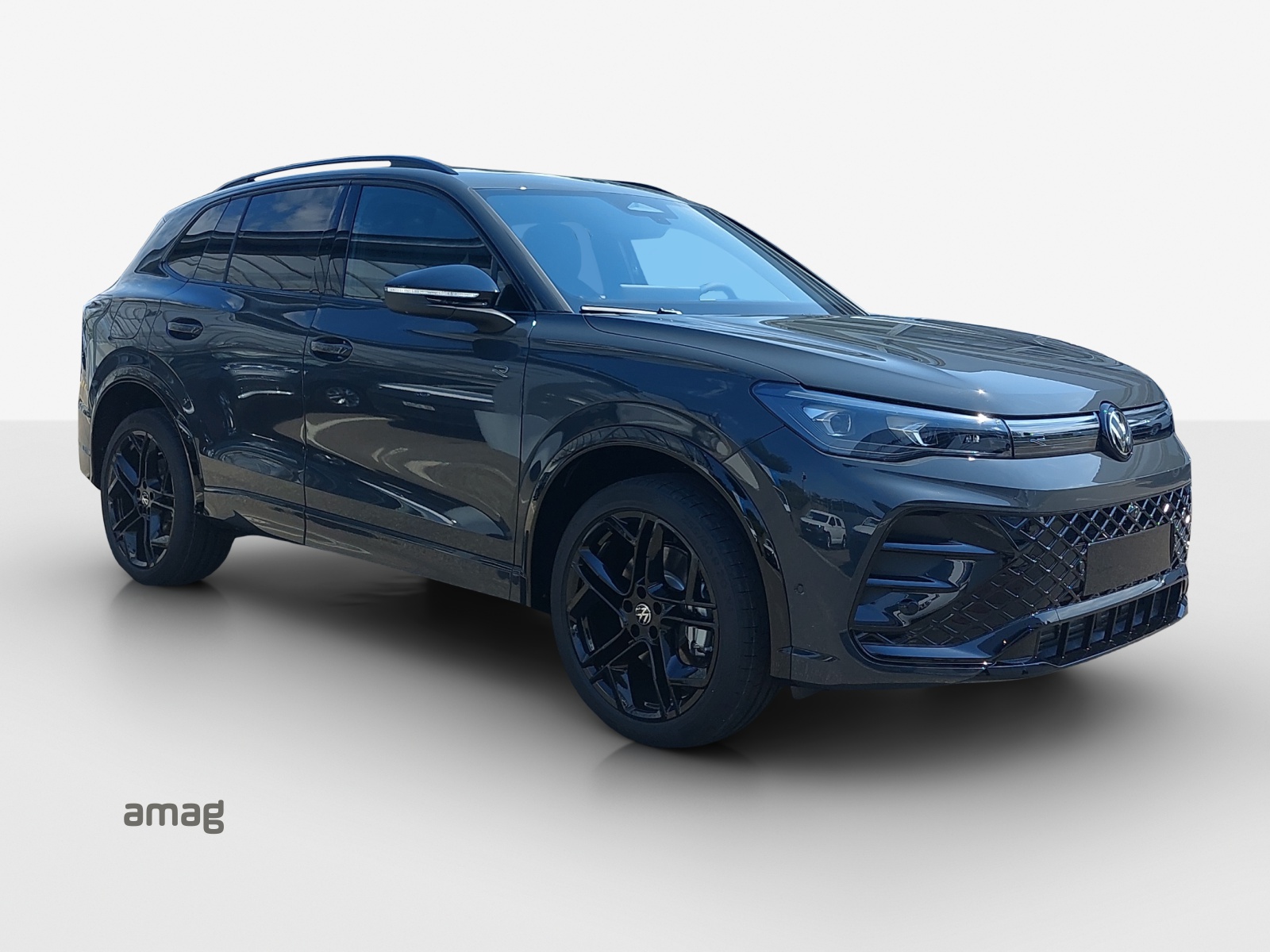 VW Tiguan 2.0 TSI DSG R-Line Plus 4Motion-image-5