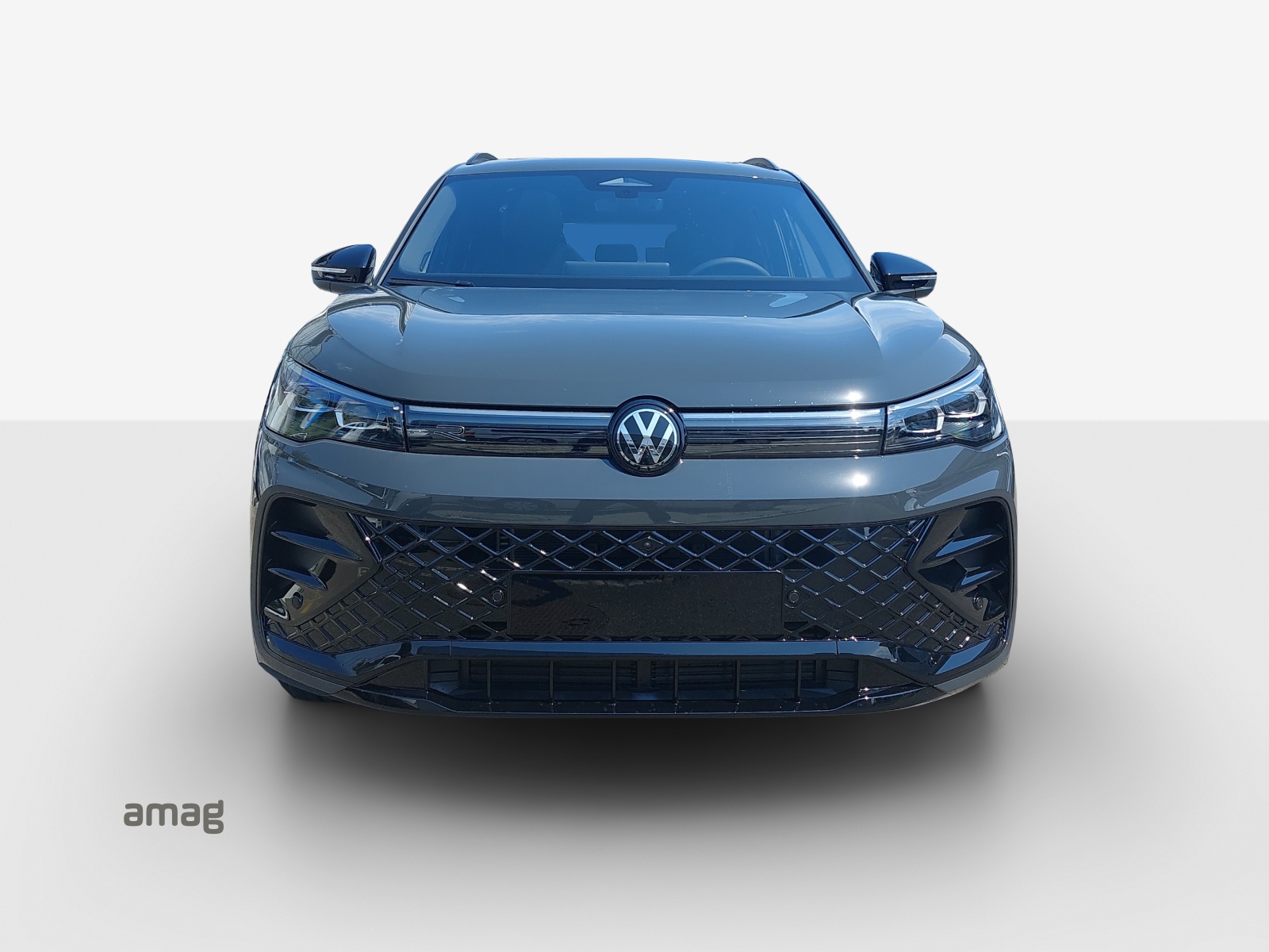 VW Tiguan 2.0 TSI DSG R-Line Plus 4Motion-image-6