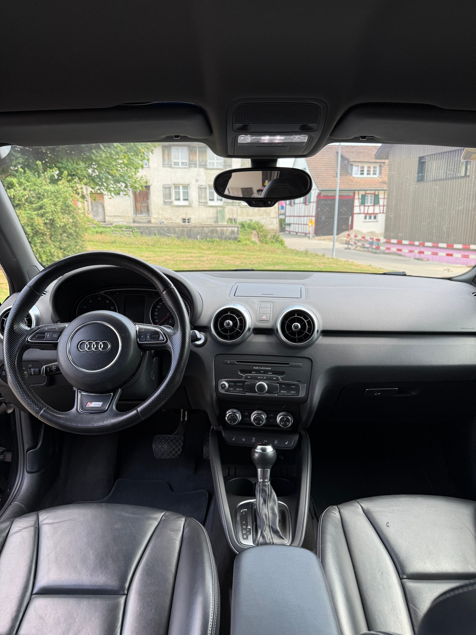 AUDI 1.4 TFSI Ambition S-Tronic-image-5