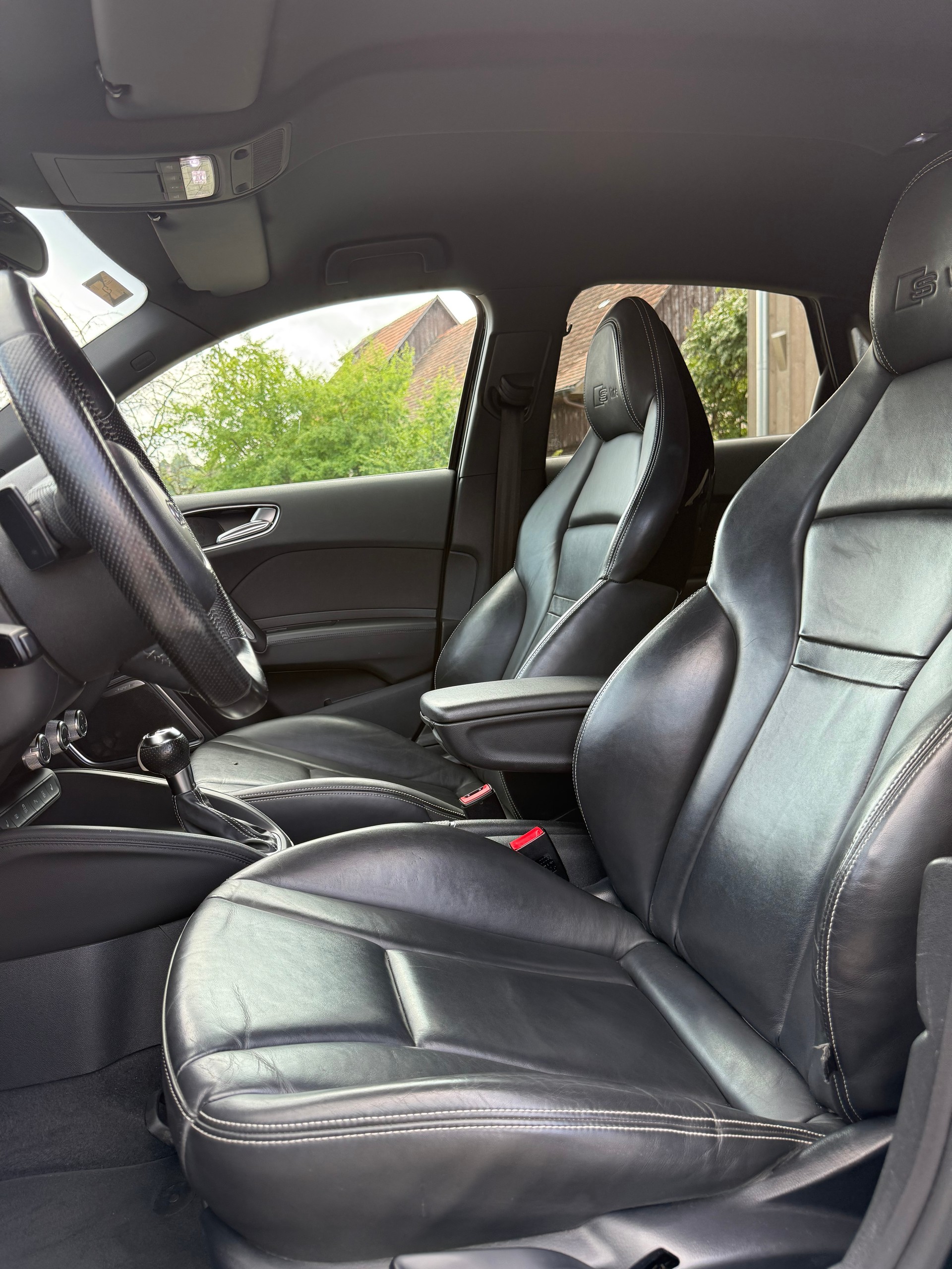 AUDI 1.4 TFSI Ambition S-Tronic-image-4