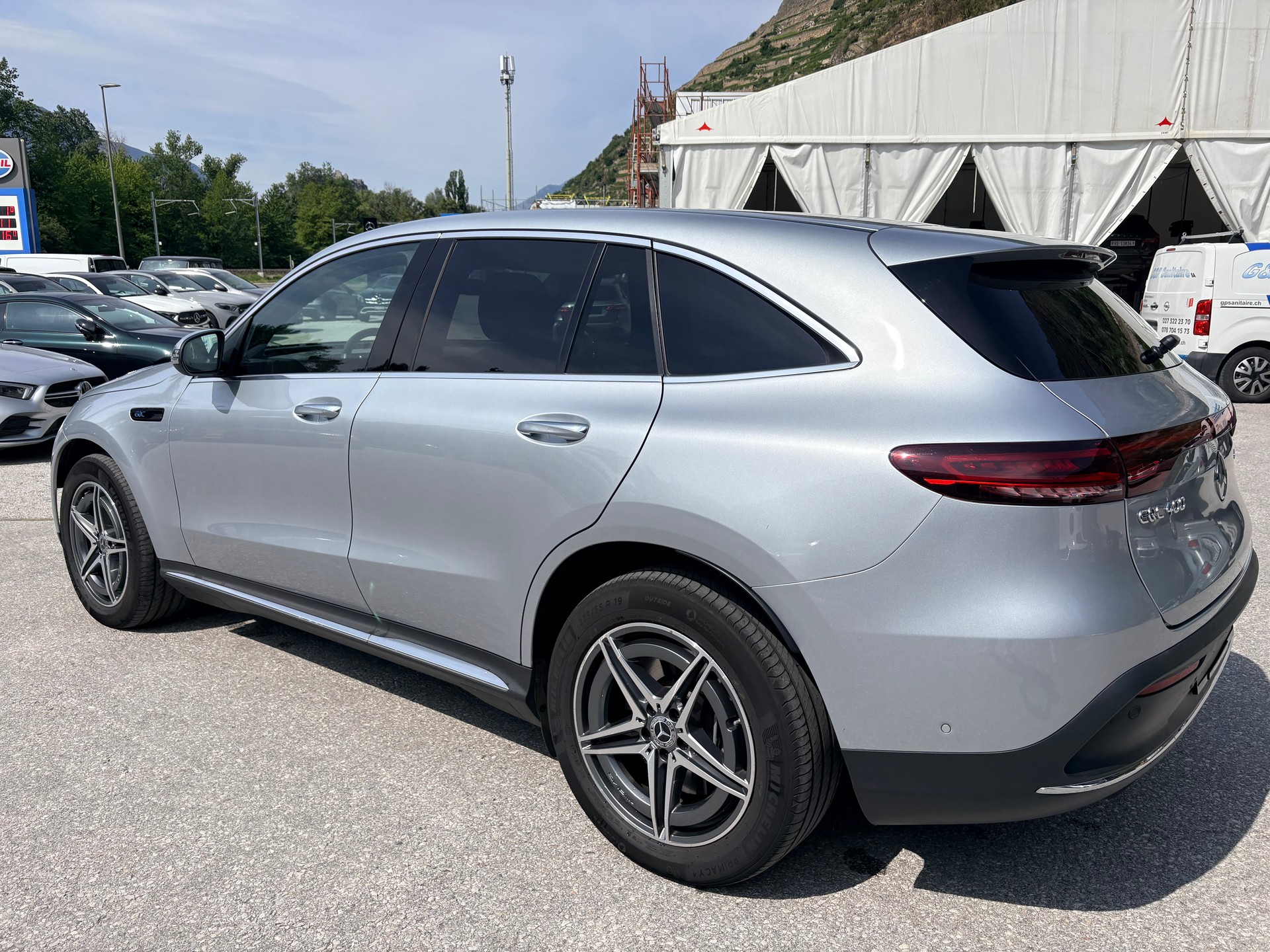 MERCEDES-BENZ EQC 400 AMG Line 4matic-image-4