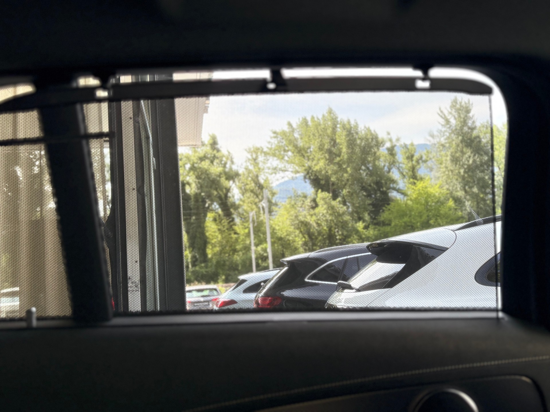 MERCEDES-BENZ EQC 400 AMG Line 4matic-image-15