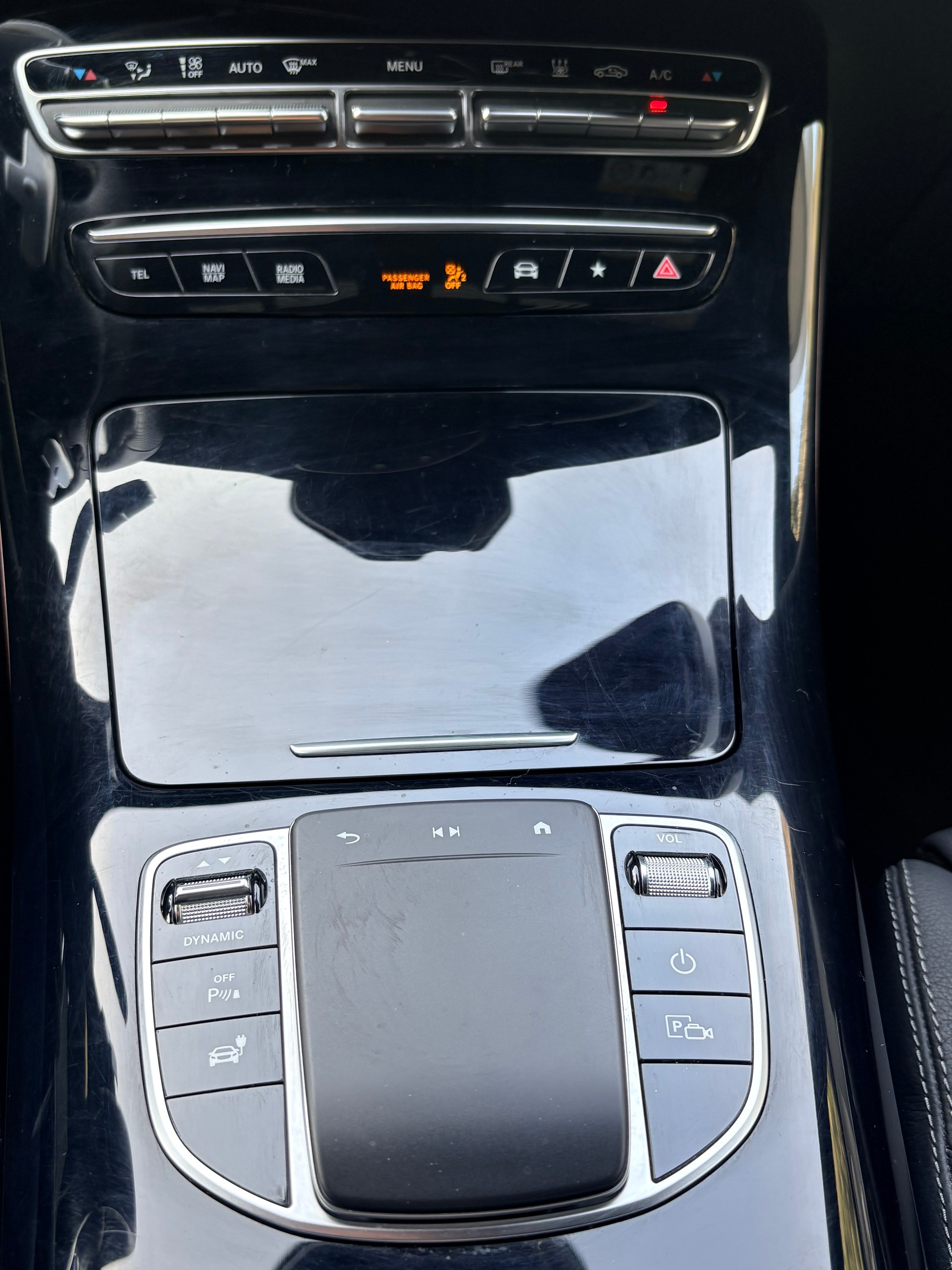 MERCEDES-BENZ EQC 400 AMG Line 4matic-image-12
