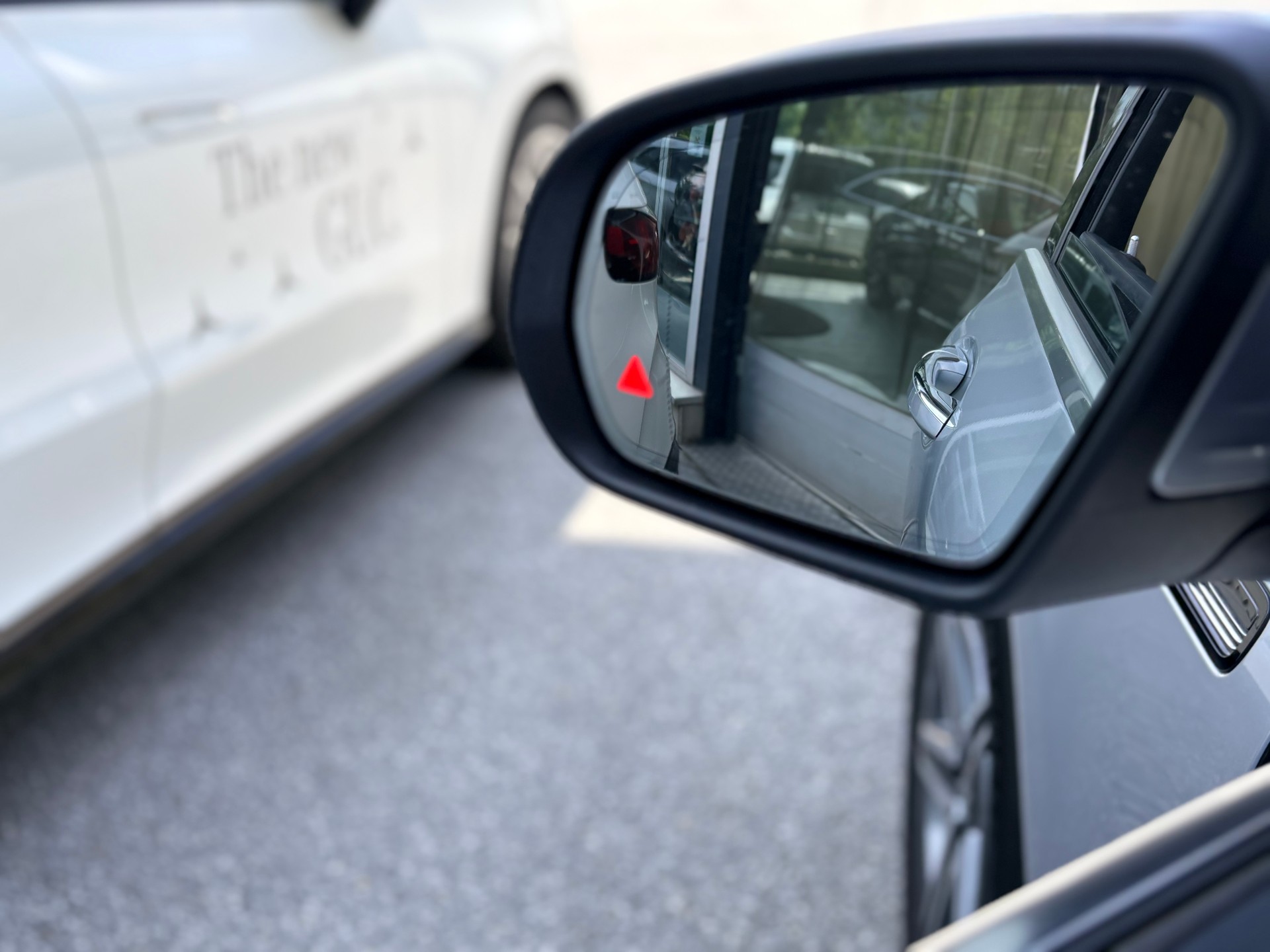MERCEDES-BENZ EQC 400 AMG Line 4matic-image-18