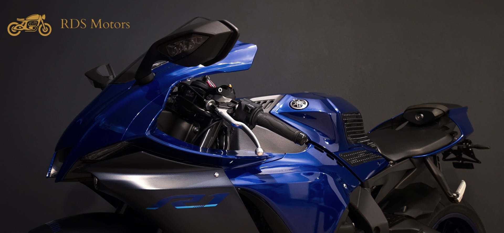 YAMAHA YZF-R1 ABS Akrapovic-image-6