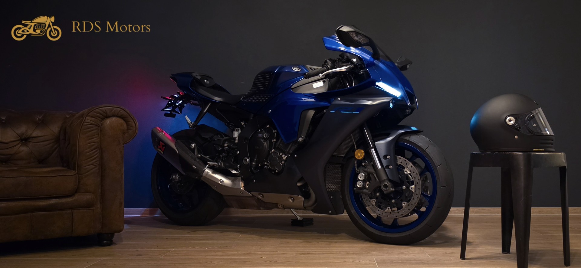 YAMAHA YZF-R1 ABS Akrapovic-showroom-element-2