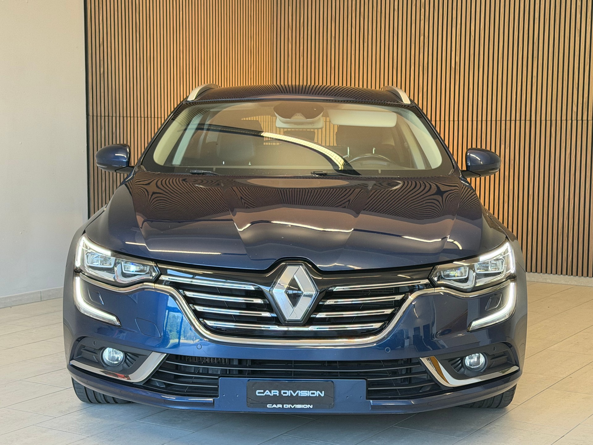 RENAULT Talisman Grandtour 1.6 dCi Initiale EDC-showroom-element-2