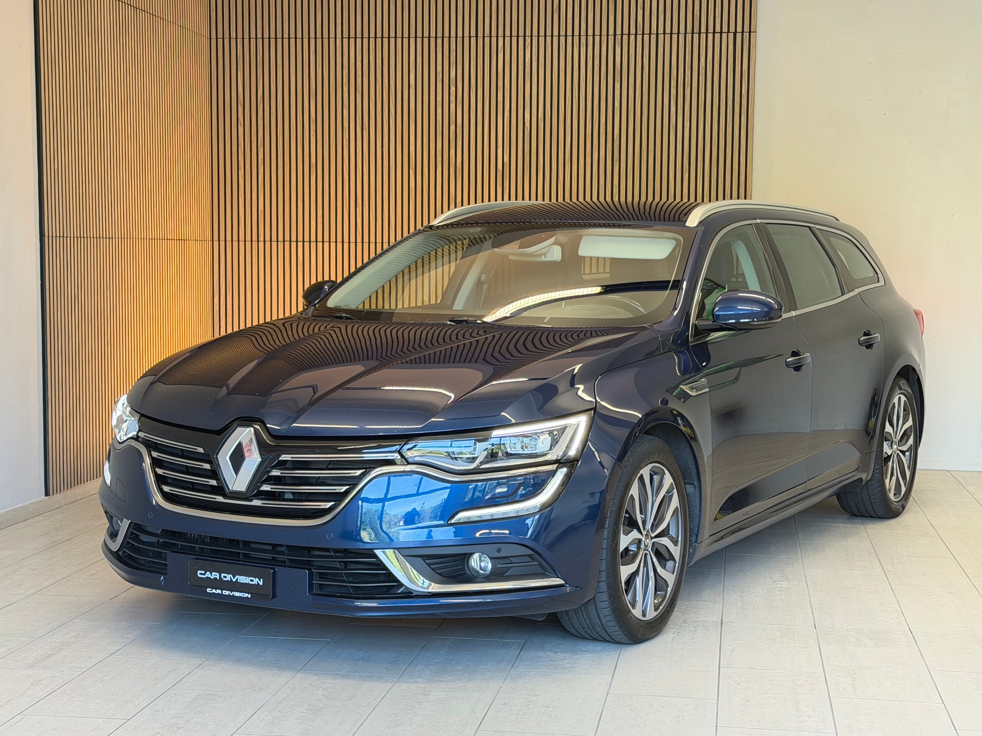 RENAULT Talisman Grandtour 1.6 dCi Initiale EDC-showroom-element-1