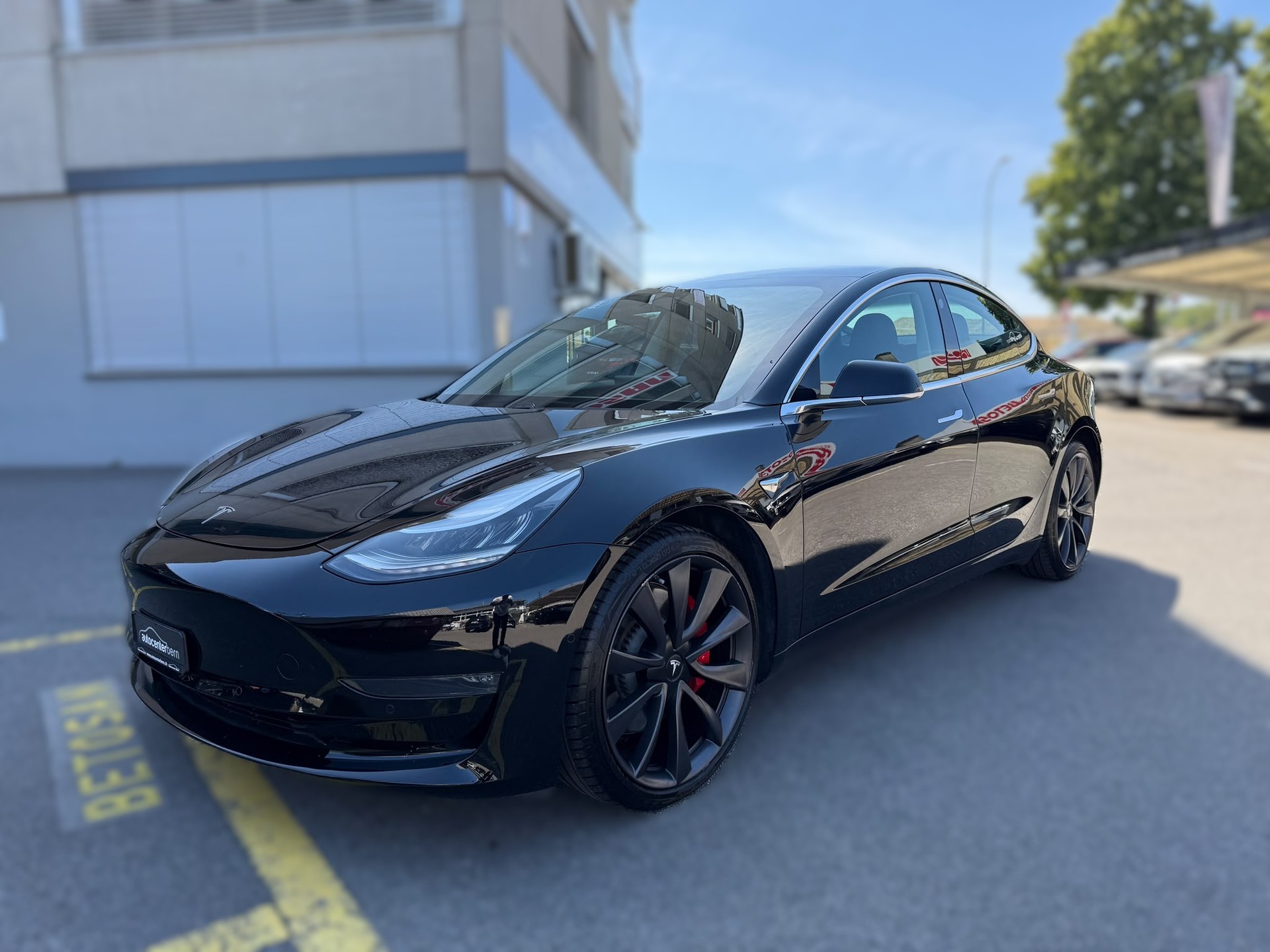 TESLA Model 3 Performance Dual Motor AWD-image-2