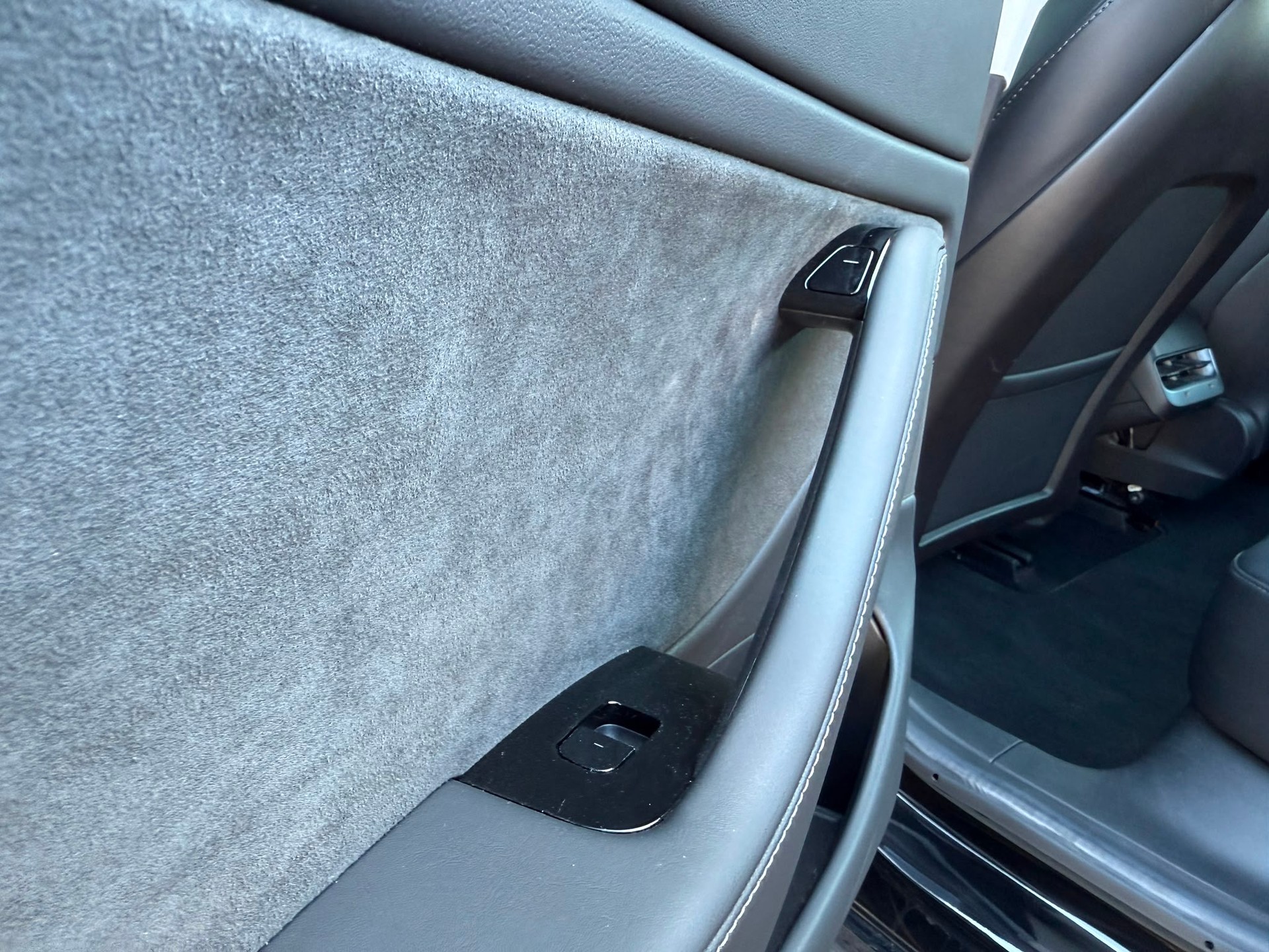 TESLA Model 3 Performance Dual Motor AWD-image-14