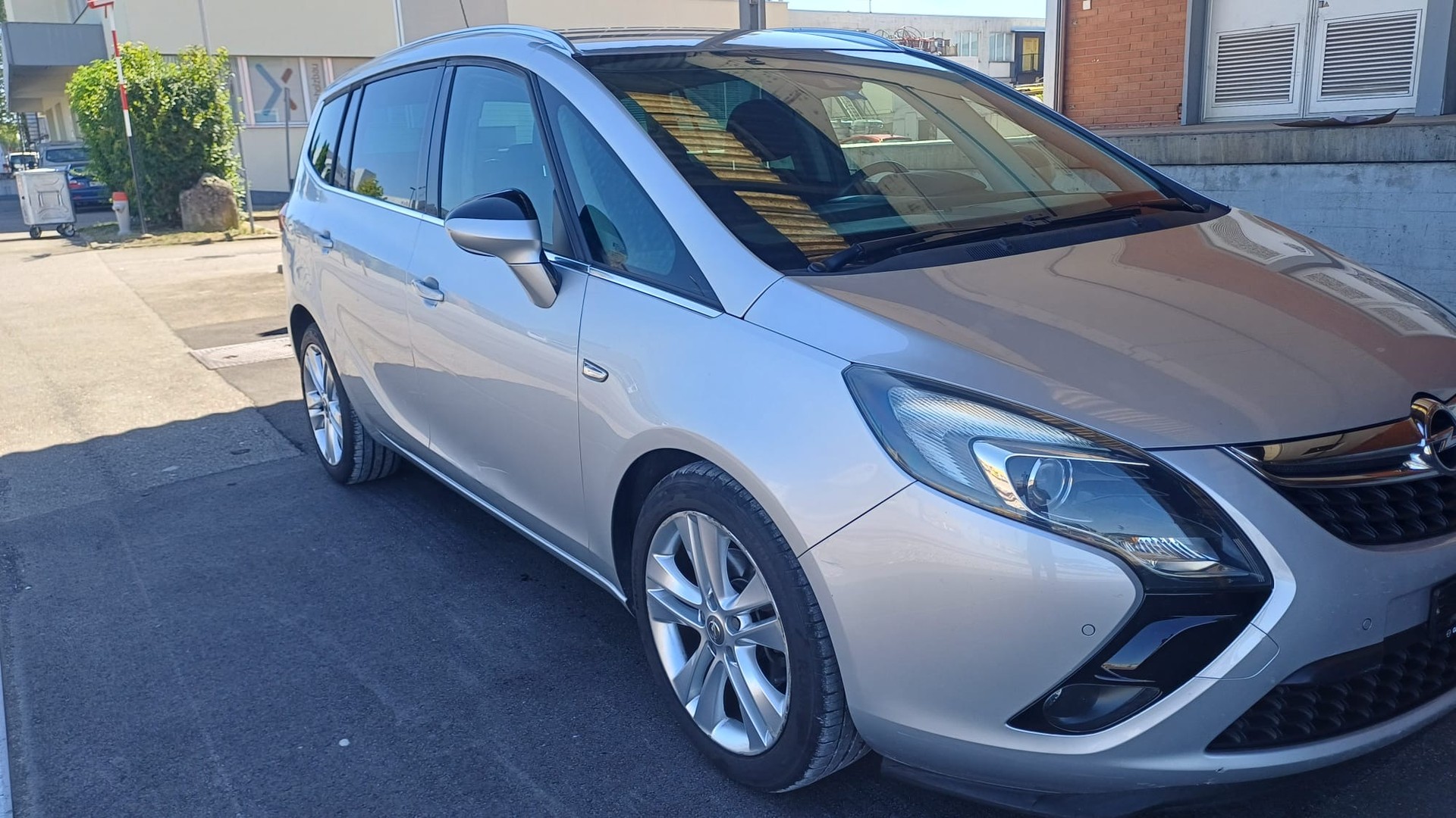 OPEL Zafira Tourer 1.4i 16V Enjoy 7 Plätze-image-2