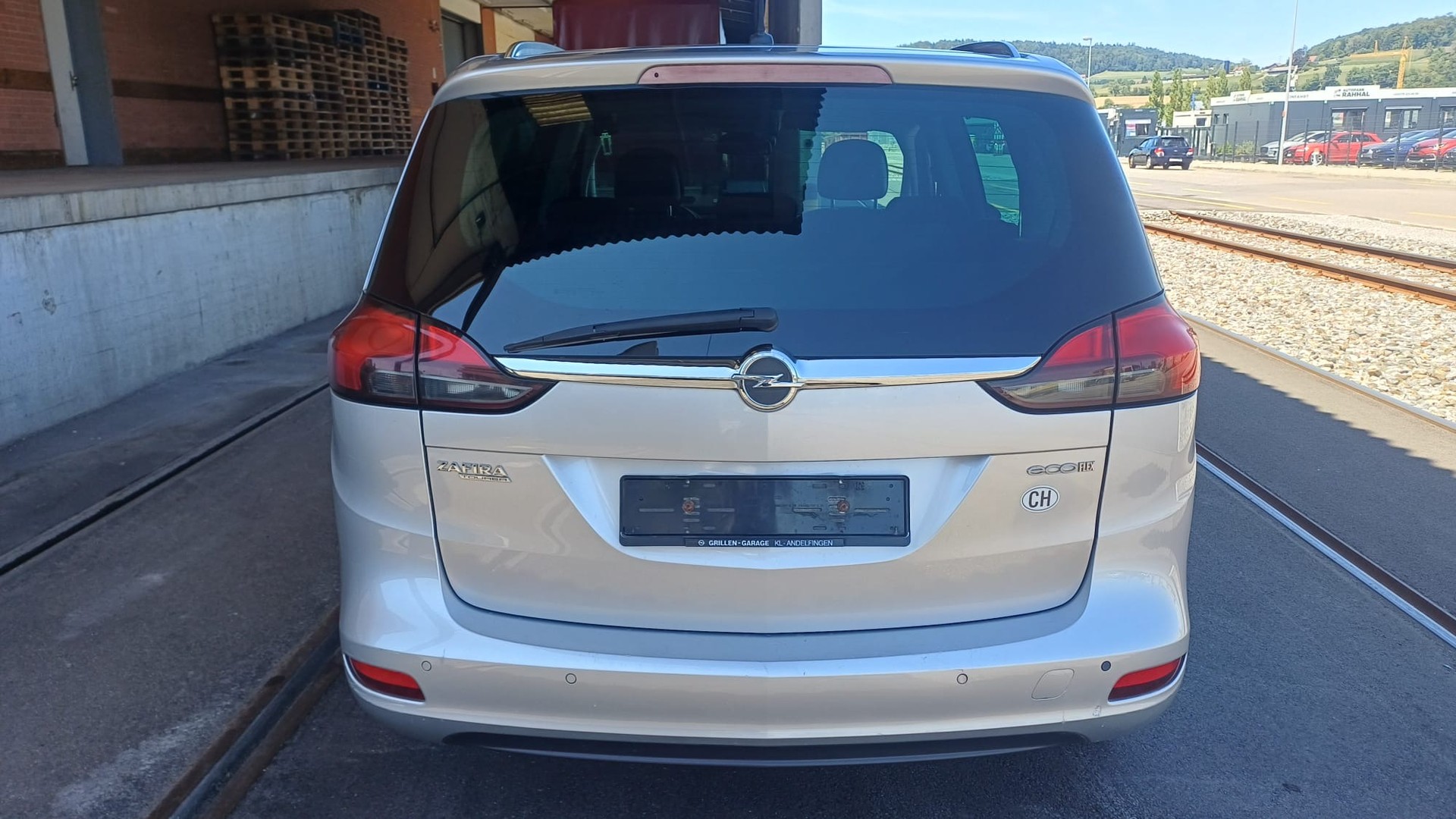 OPEL Zafira Tourer 1.4i 16V Enjoy 7 Plätze-image-5