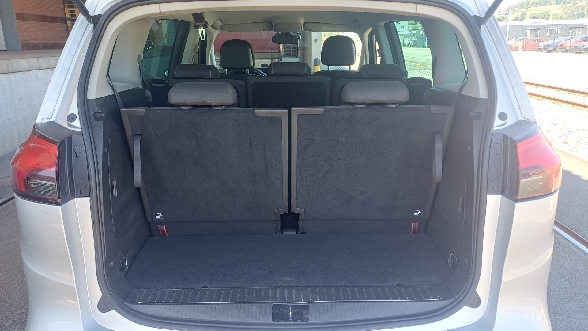 OPEL Zafira Tourer 1.4i 16V Enjoy 7 Plätze-image-6