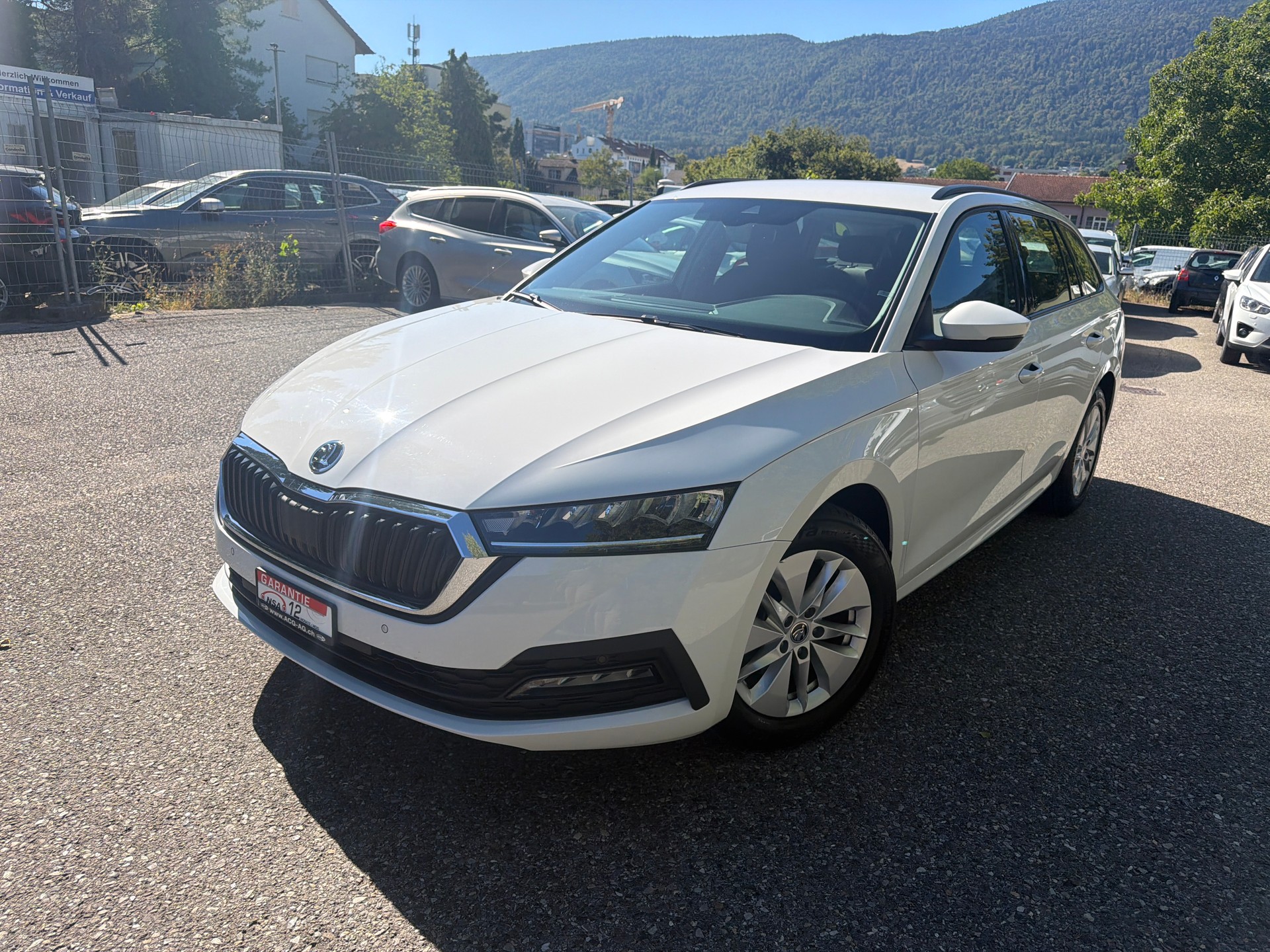 SKODA Octavia Combi 1.0 TSI mHEV DSG Ambition ** Gr. Navigation ** Klima-auto ** Tempomat ** PDC V&H ** Frisch Ab MFK