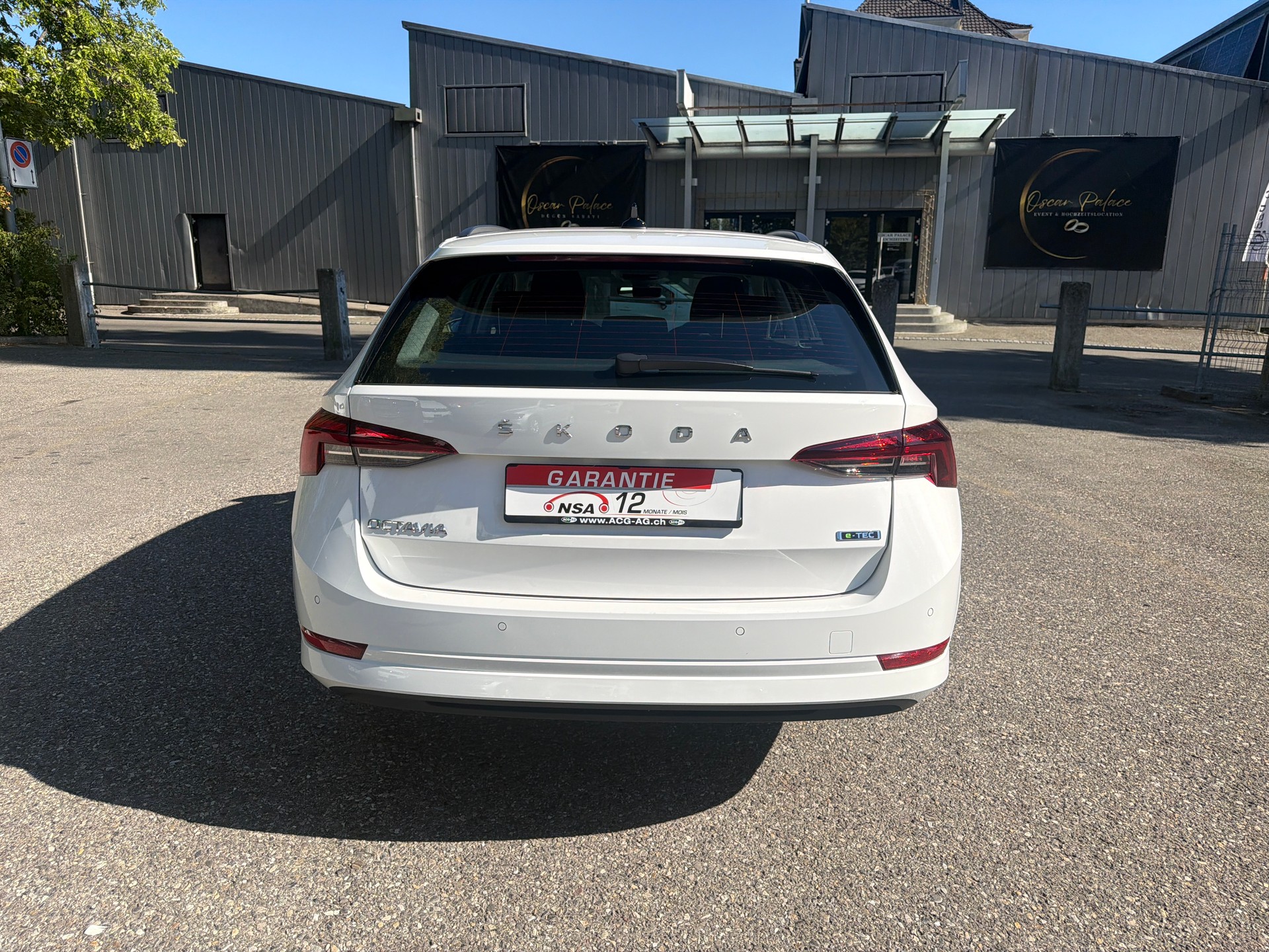 SKODA Octavia Combi 1.0 TSI mHEV DSG Ambition ** Gr. Navigation ** Klima-auto ** Tempomat ** PDC V&H ** Frisch Ab MFK-image-11
