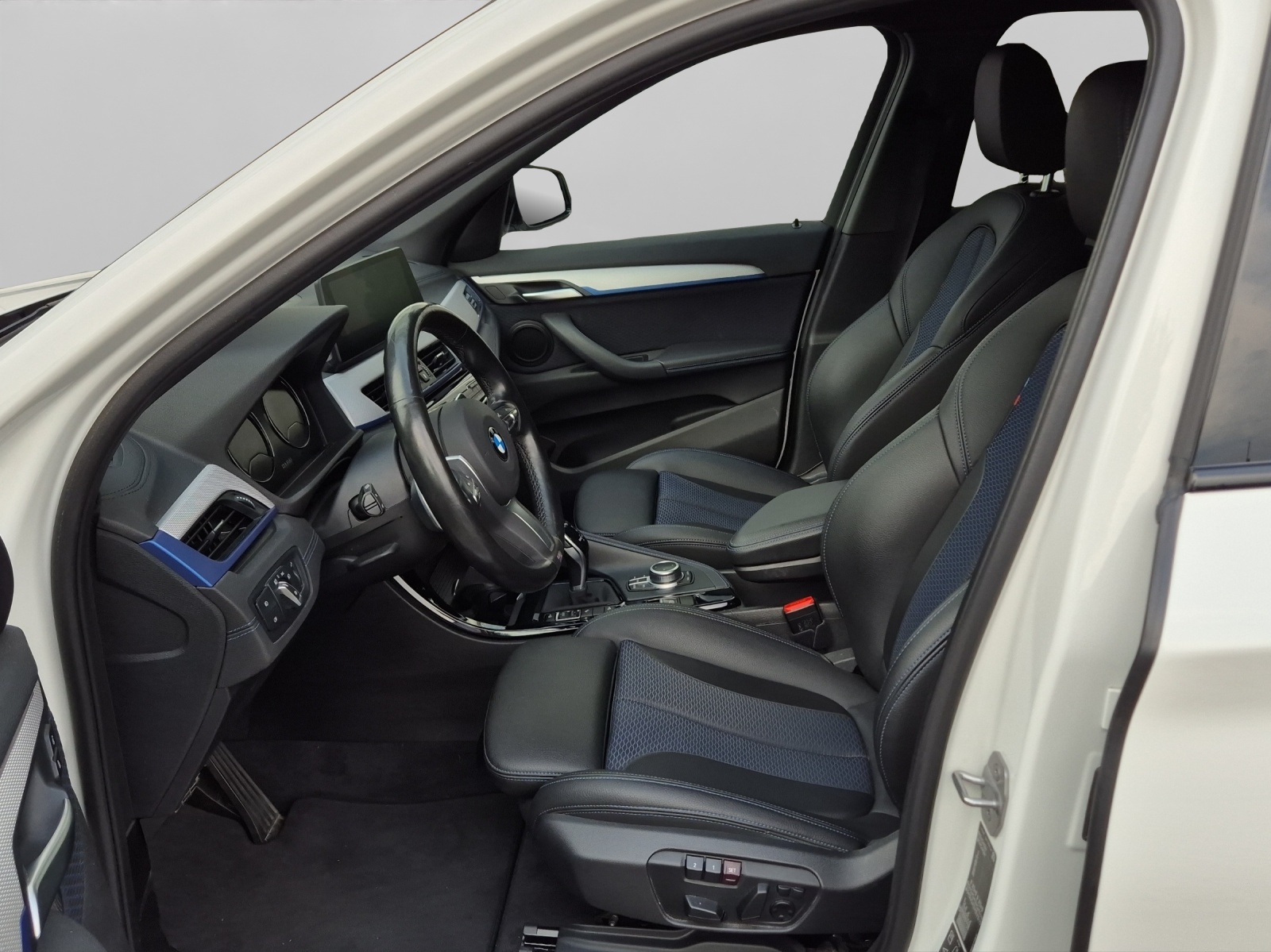 BMW X1 20d xDrive SAG-image-4