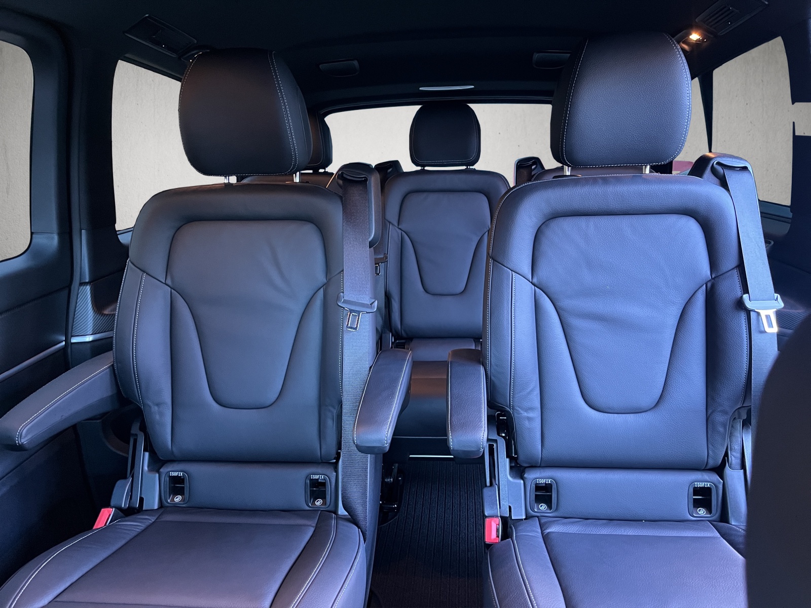 MERCEDES-BENZ V 300 d lang Avantgarde 4Matic 9G-Tronic-image-7