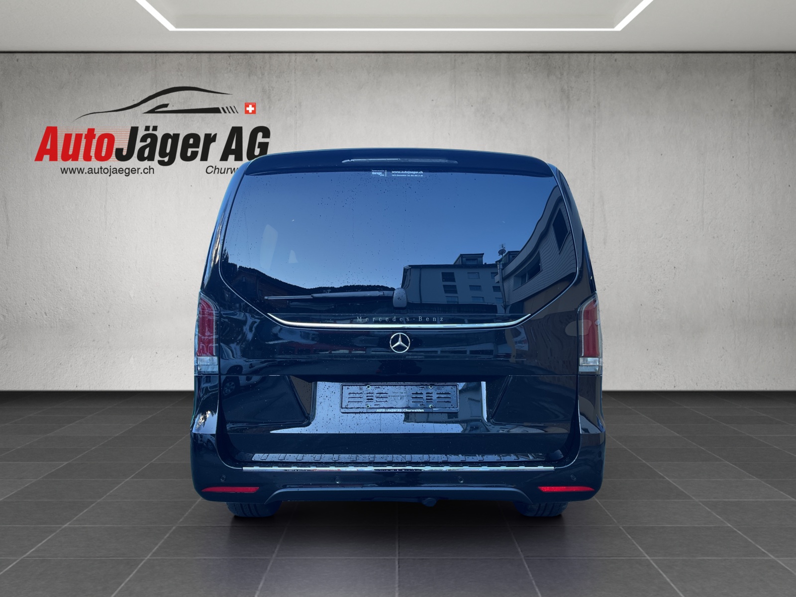 MERCEDES-BENZ V 300 d lang Avantgarde 4Matic 9G-Tronic-image-4