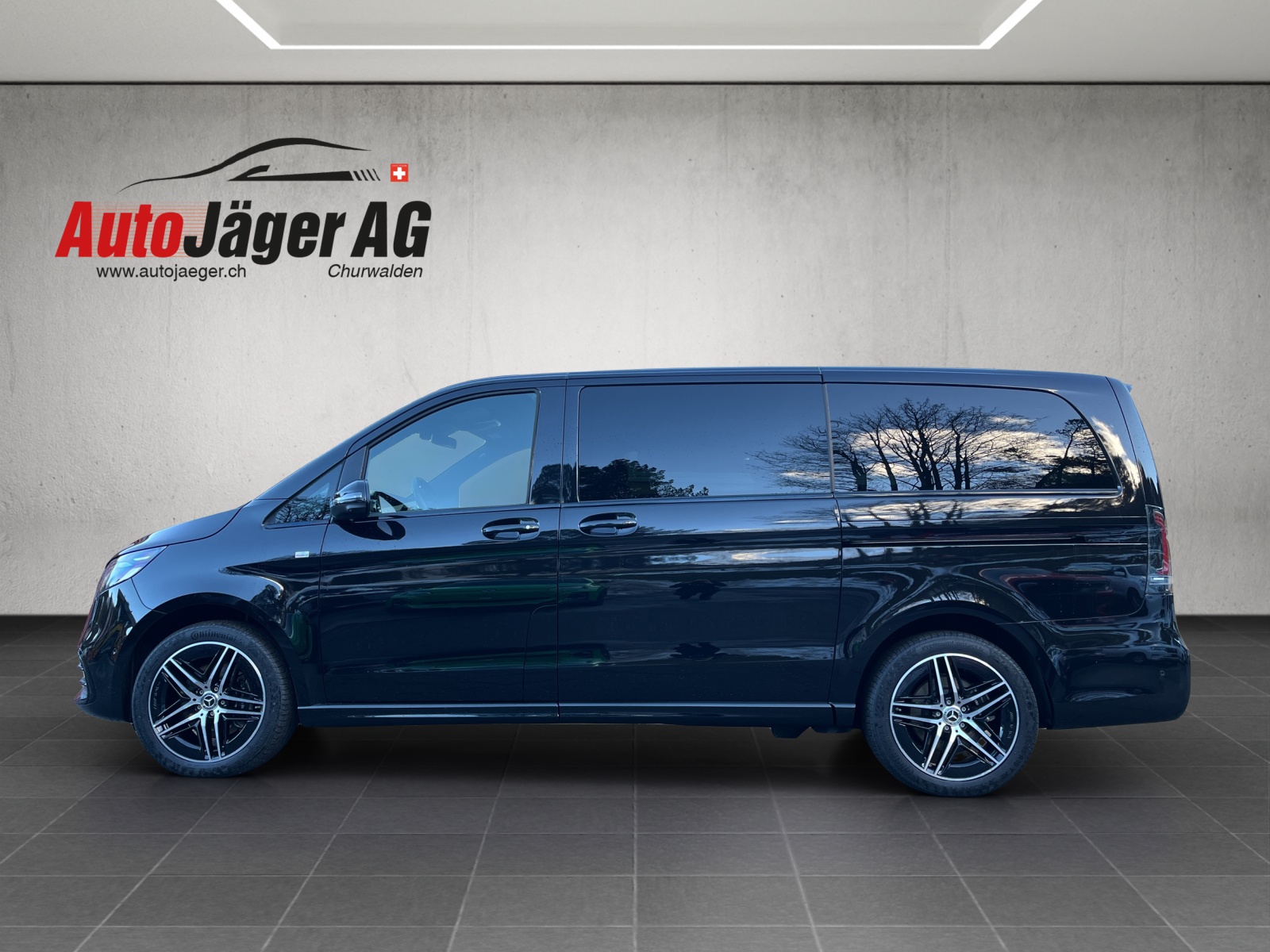MERCEDES-BENZ V 300 d lang Avantgarde 4Matic 9G-Tronic-image-2