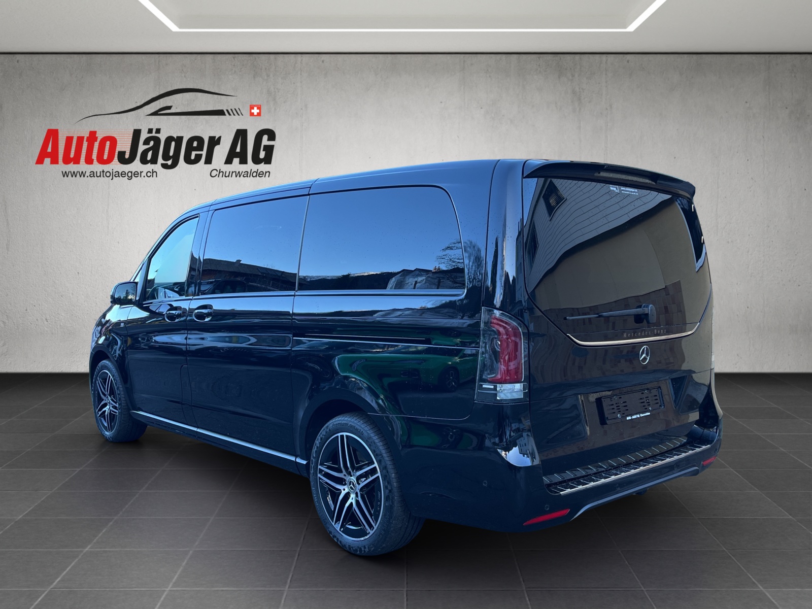 MERCEDES-BENZ V 300 d lang Avantgarde 4Matic 9G-Tronic-image-3