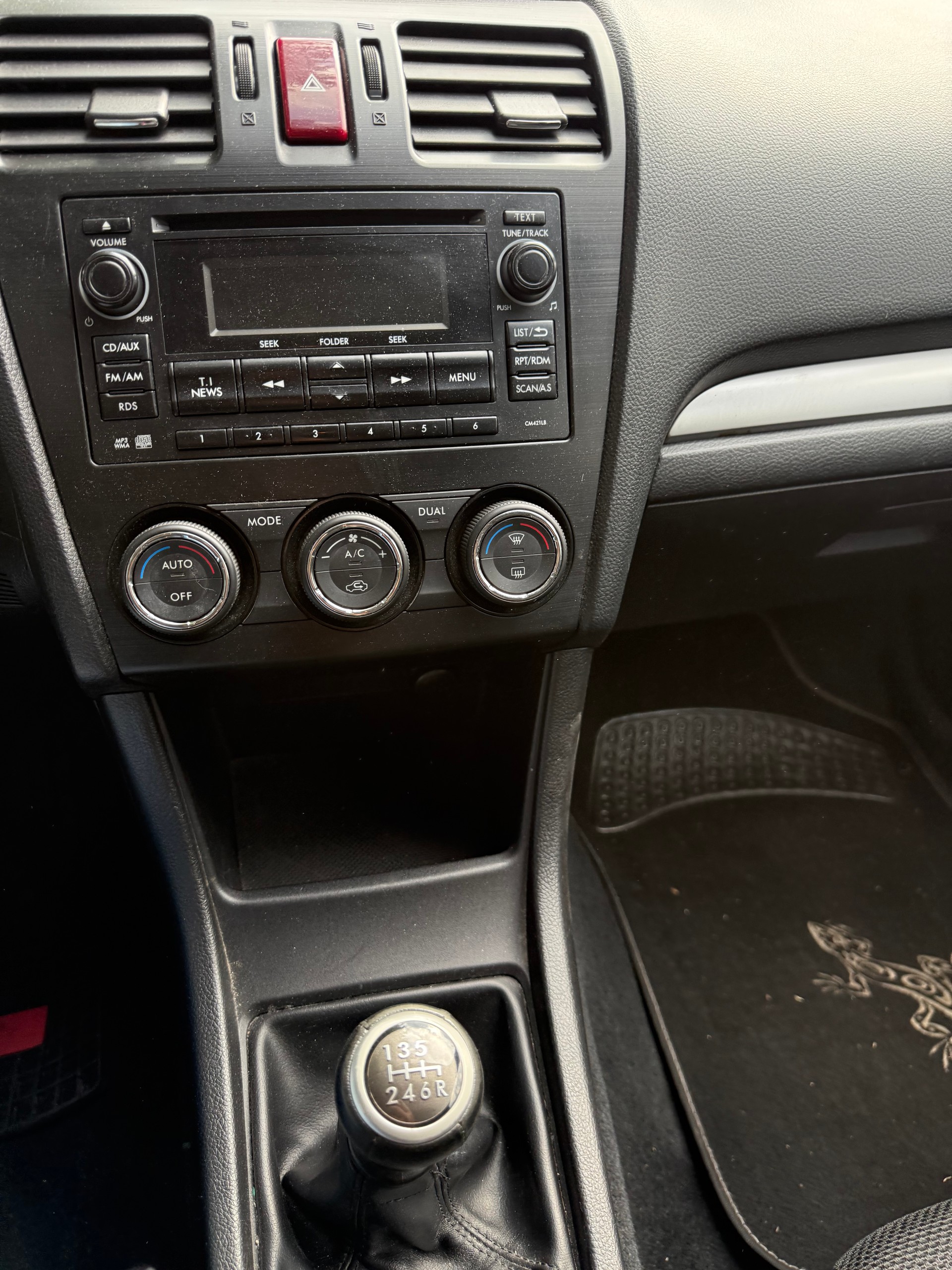 SUBARU XV 2.0D Swiss Two AWD-image-8