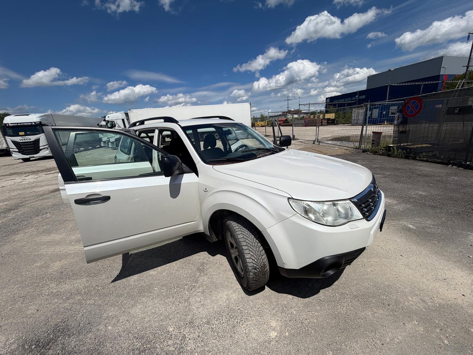 SUBARU Forester 2.0X Advantage-image-4