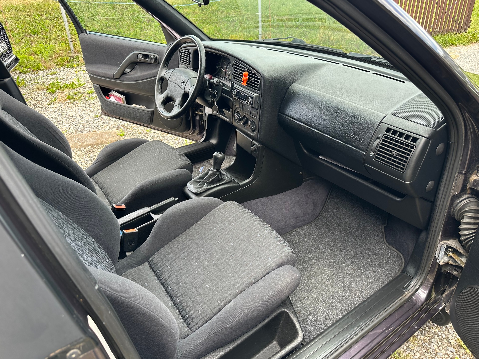 VW 2.0 16V GT-image-4