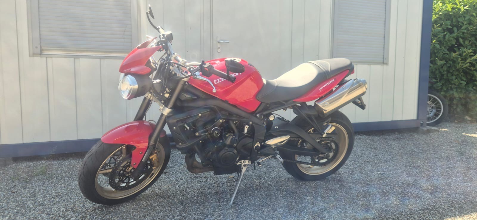 TRIUMPH Street Triple R 675