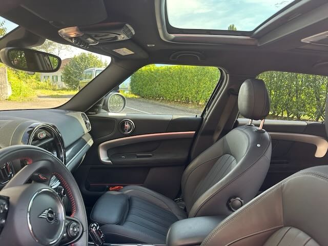 MINI 2.0i John Cooper Works ALL4-image-2