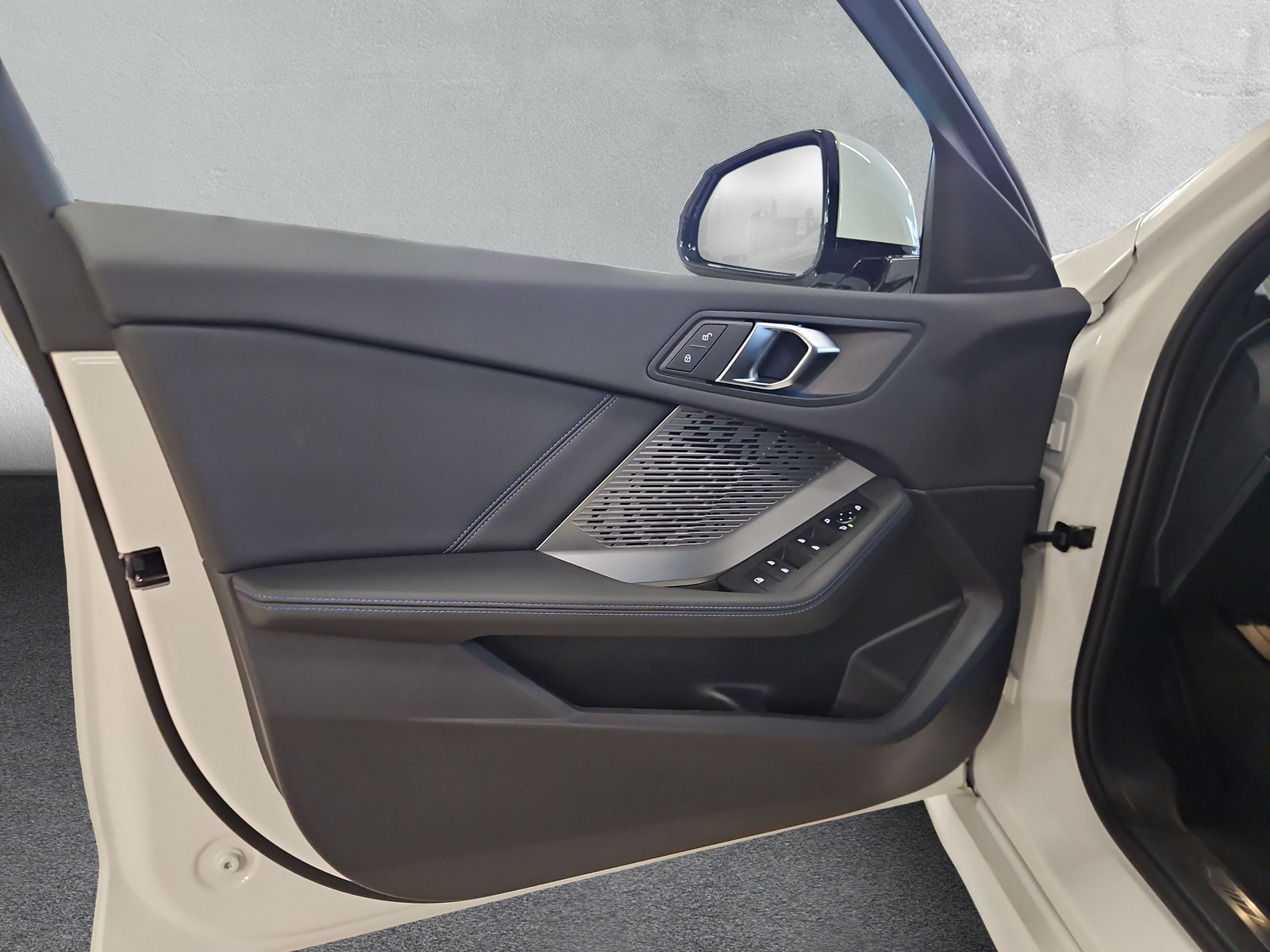 BMW 120 M Sport Steptronic-image-21