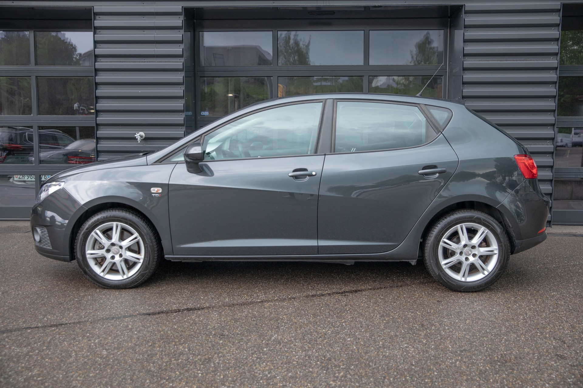 SEAT Ibiza 1.6 TDI Style-image-3