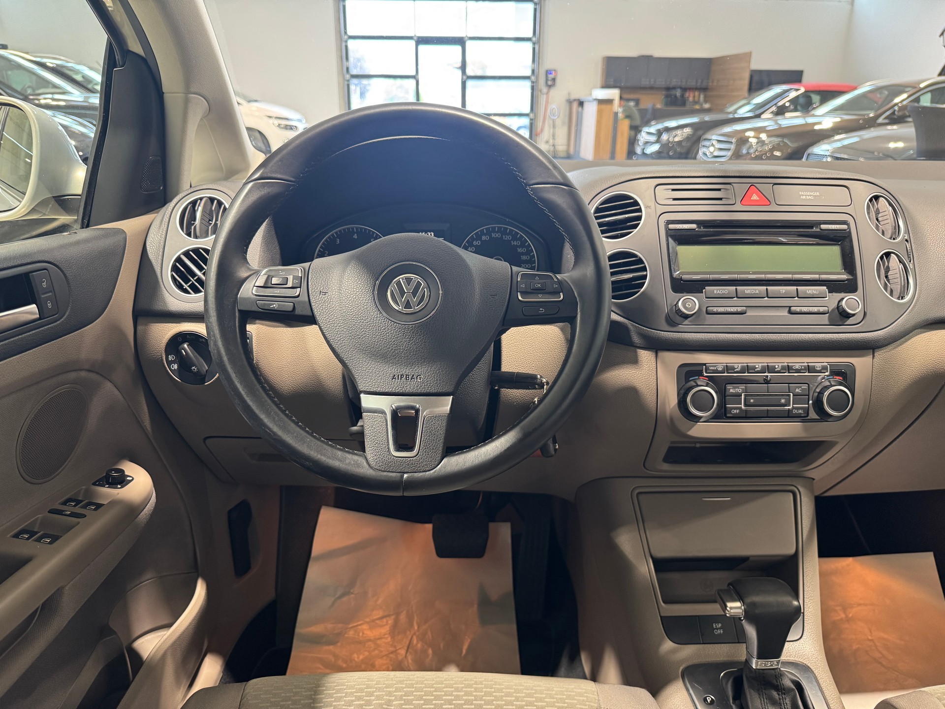 VW Golf Plus 1.4 TSI Comfortline DSG-image-15