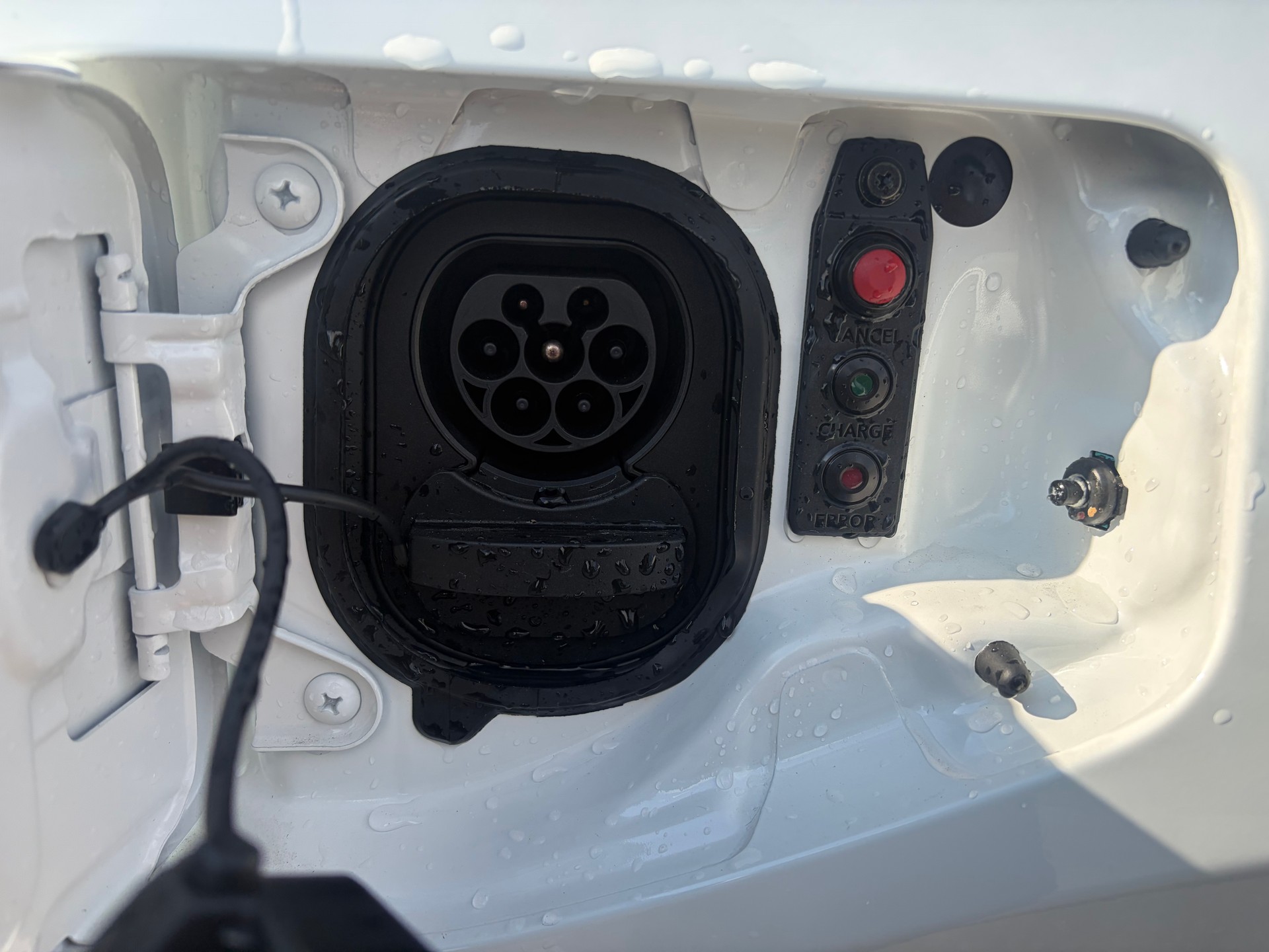 ISUZU Elektro-image-9