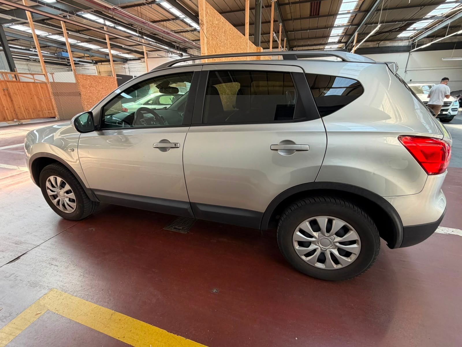 NISSAN Qashqai 2.0 4WD Lounge XTronic CVT-image-6