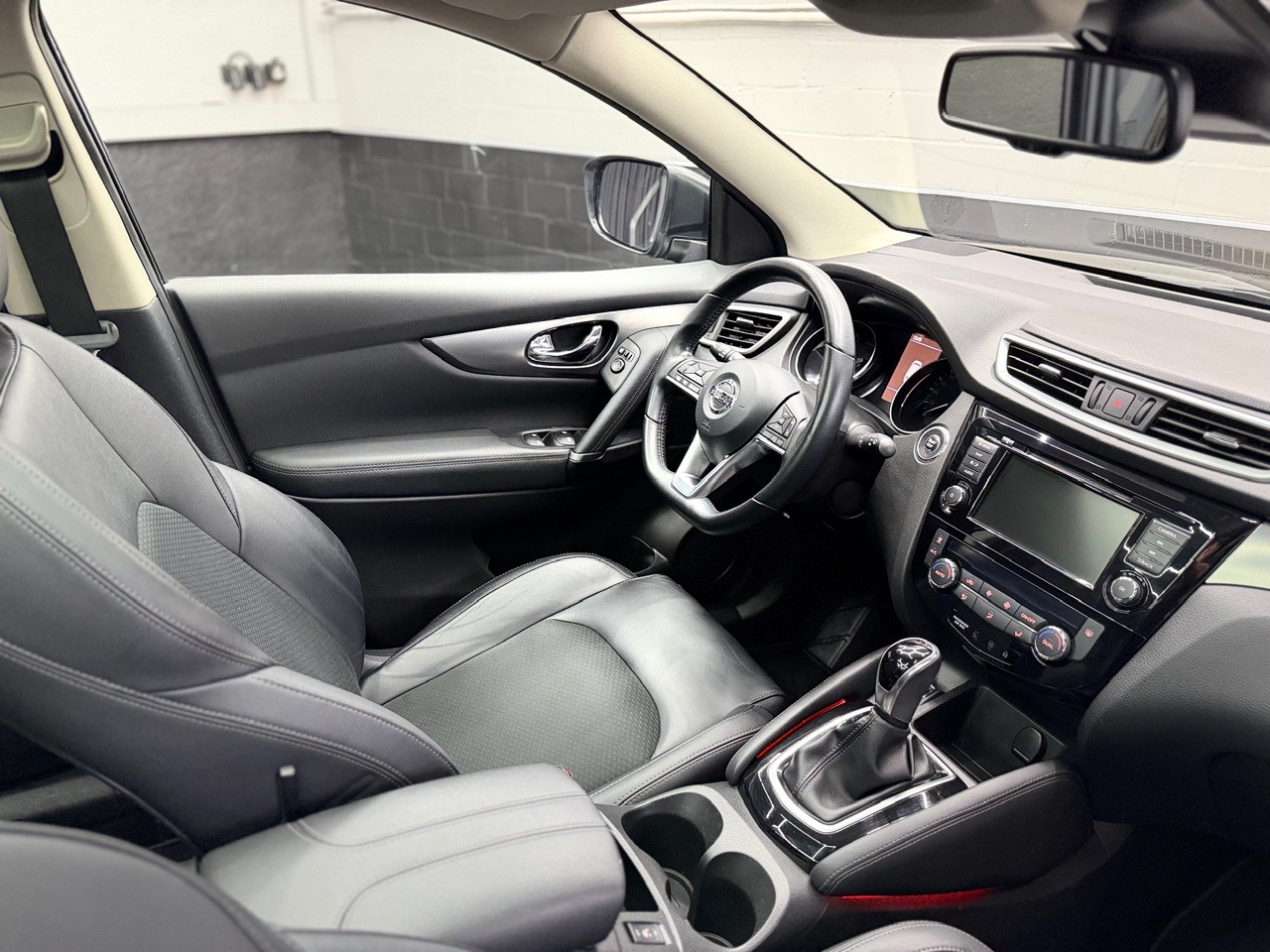 NISSAN Qashqai 1.7 dCi tekna Xtronic ALL-MODE 4x4-image-23