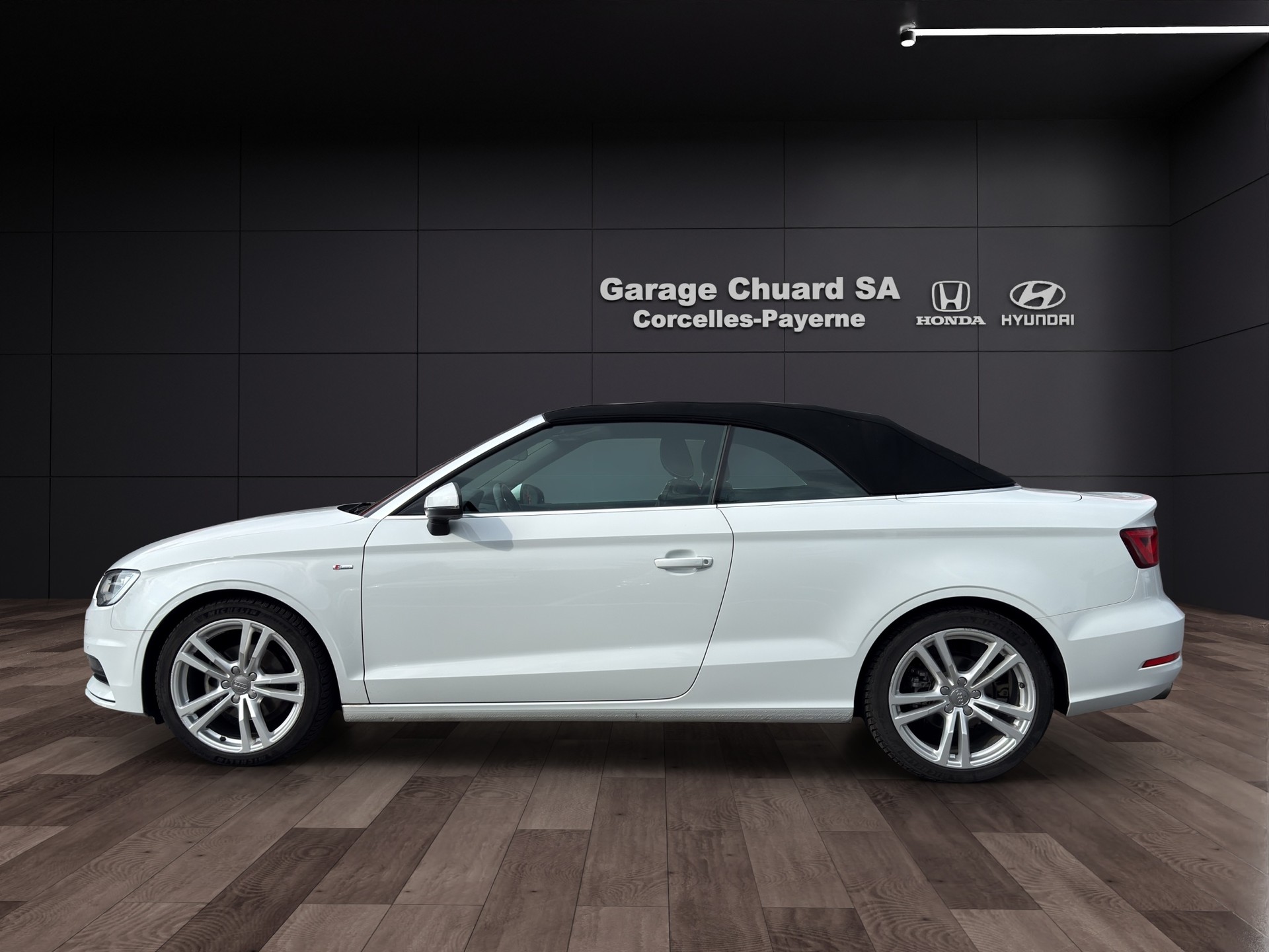 AUDI A3 Cabriolet 1.4 TFSI Ambition S-tronic-image-7