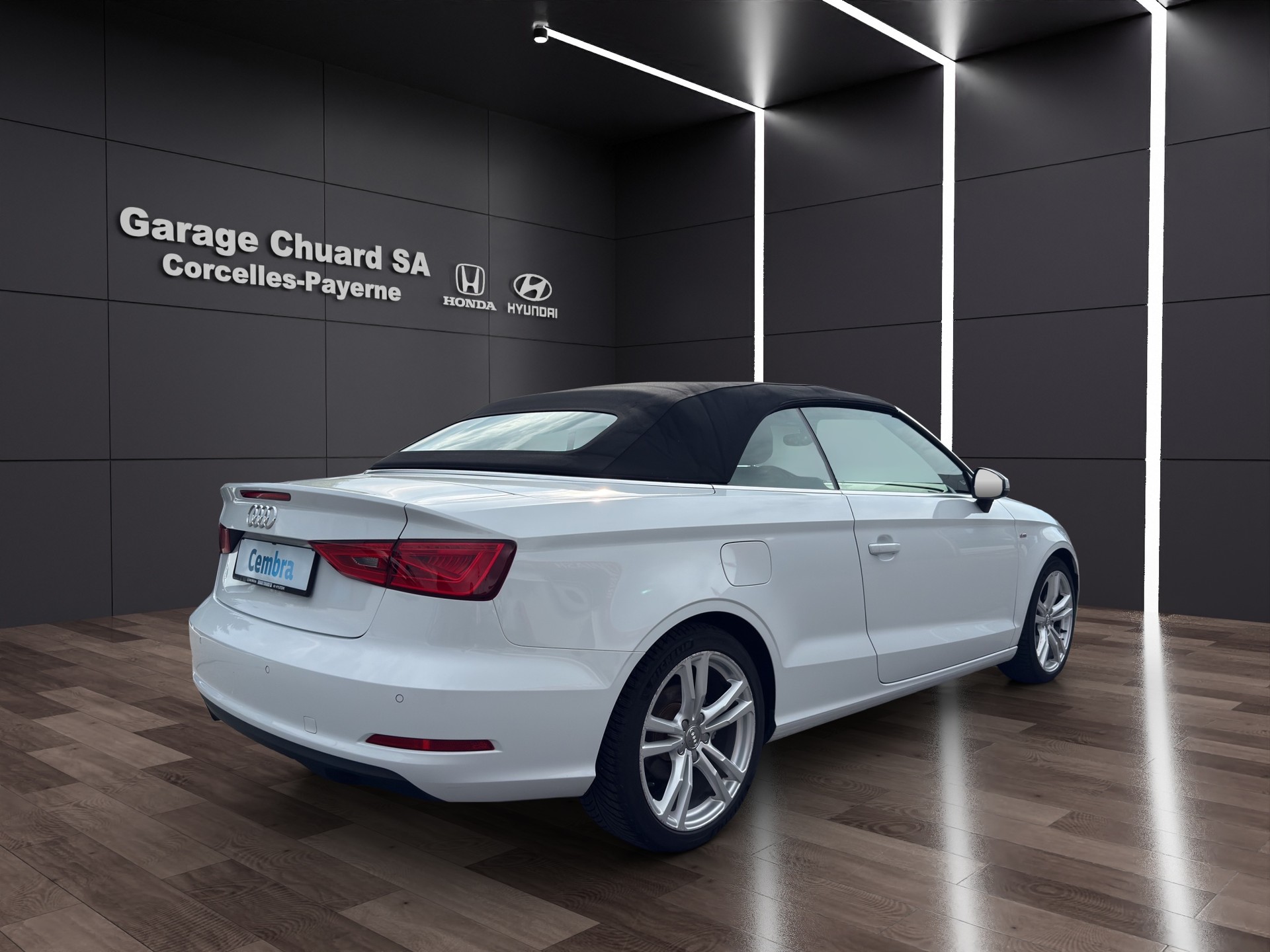 AUDI A3 Cabriolet 1.4 TFSI Ambition S-tronic-image-4