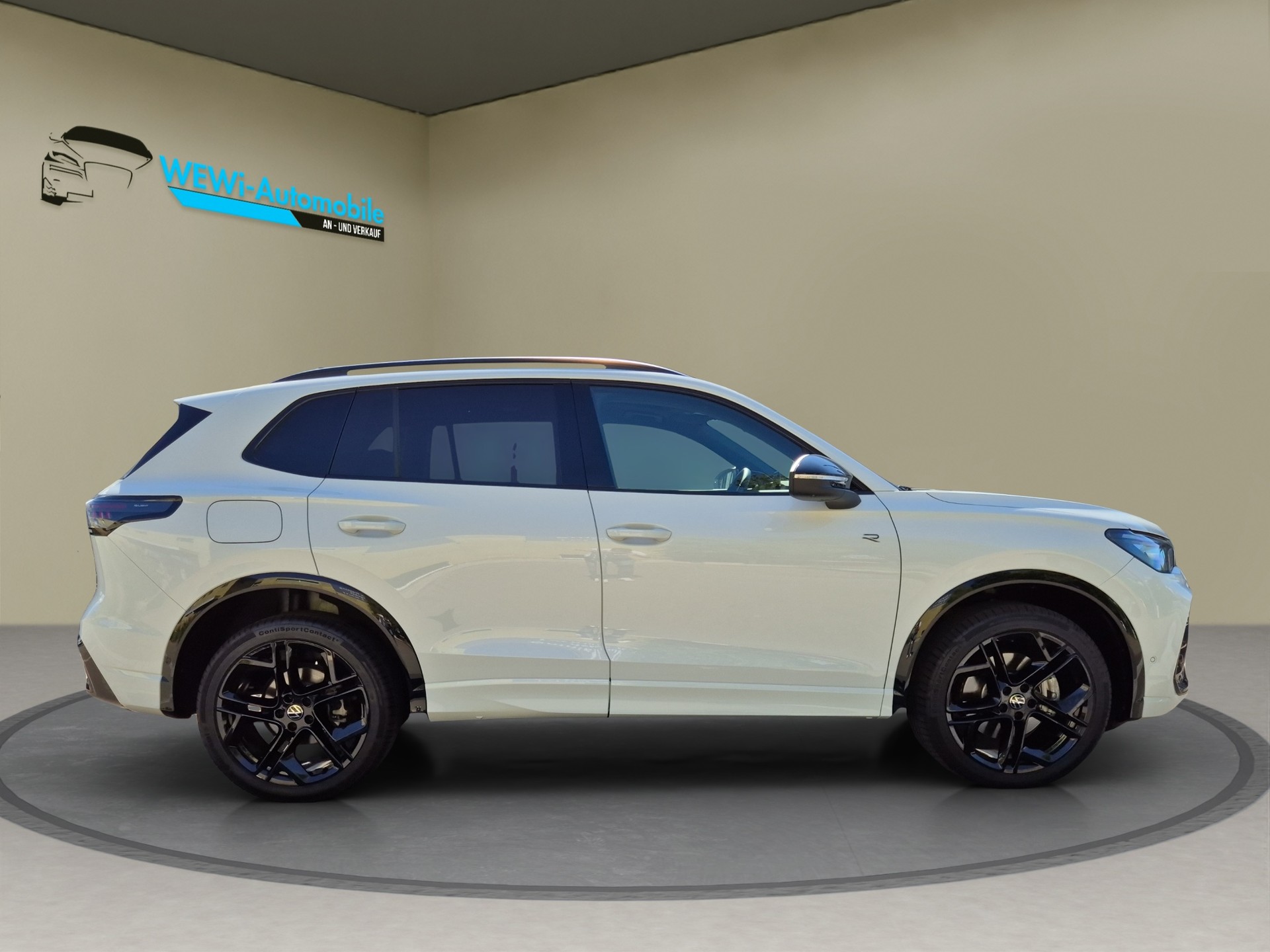VW Tiguan 2.0 TSI DSG R-Line 4Motion-image-5