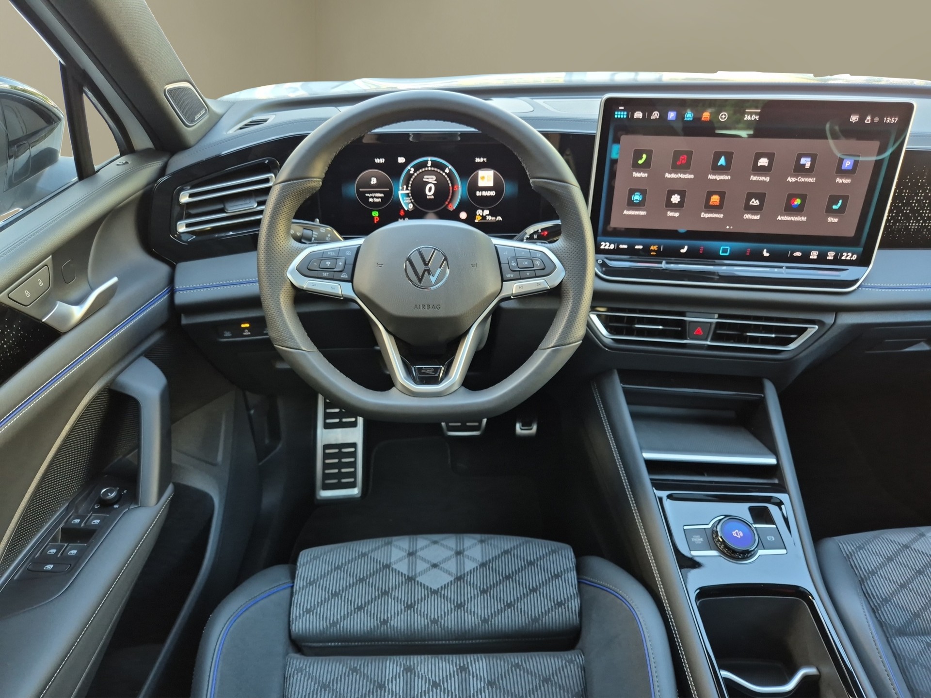 VW Tiguan 2.0 TSI DSG R-Line 4Motion-image-10