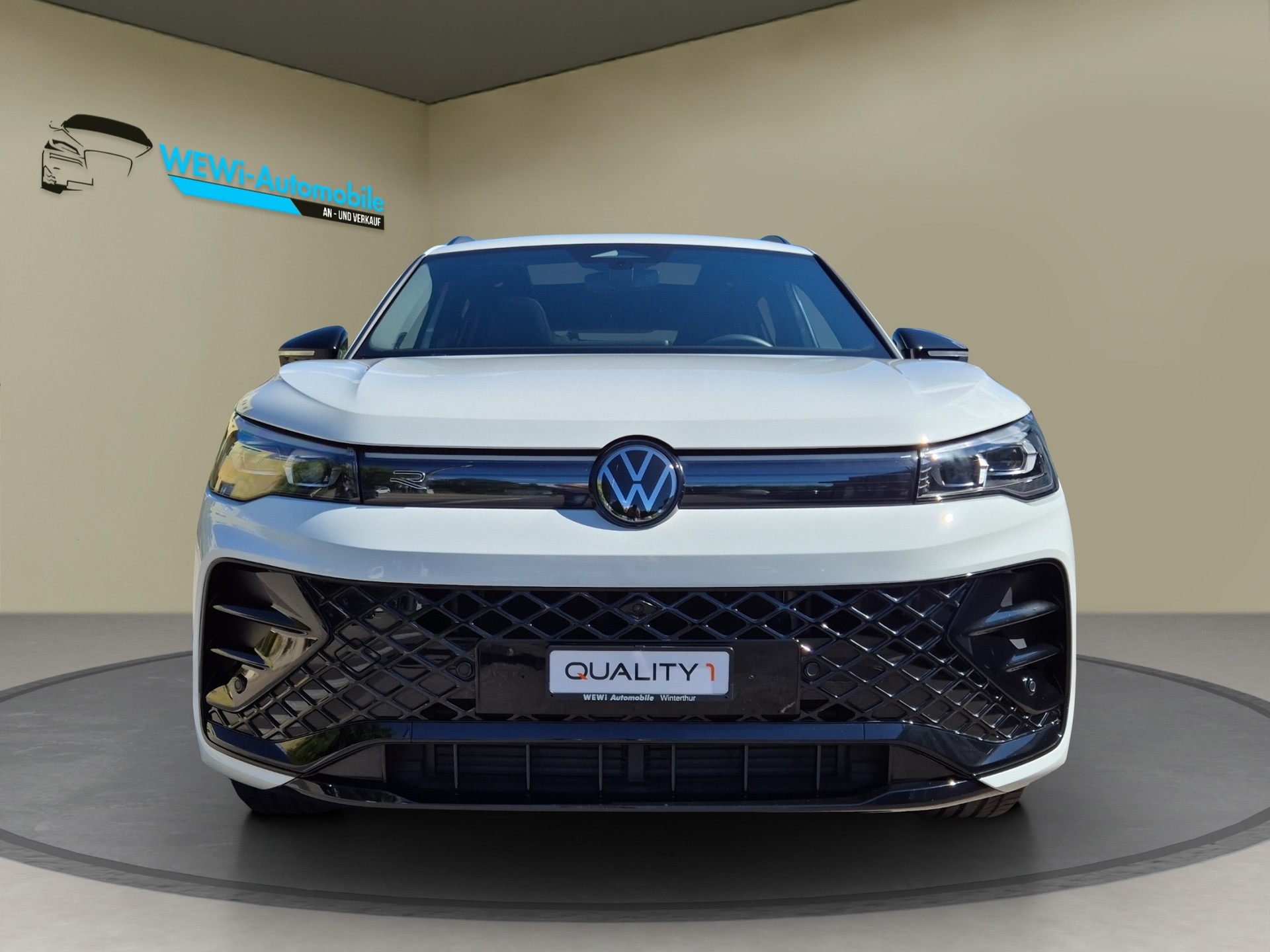 VW Tiguan 2.0 TSI DSG R-Line 4Motion-image-7
