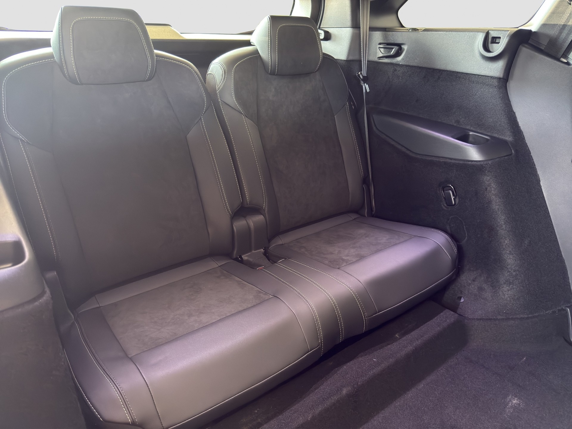 PEUGEOT 5008 1.2 Hybrid GT-image-11