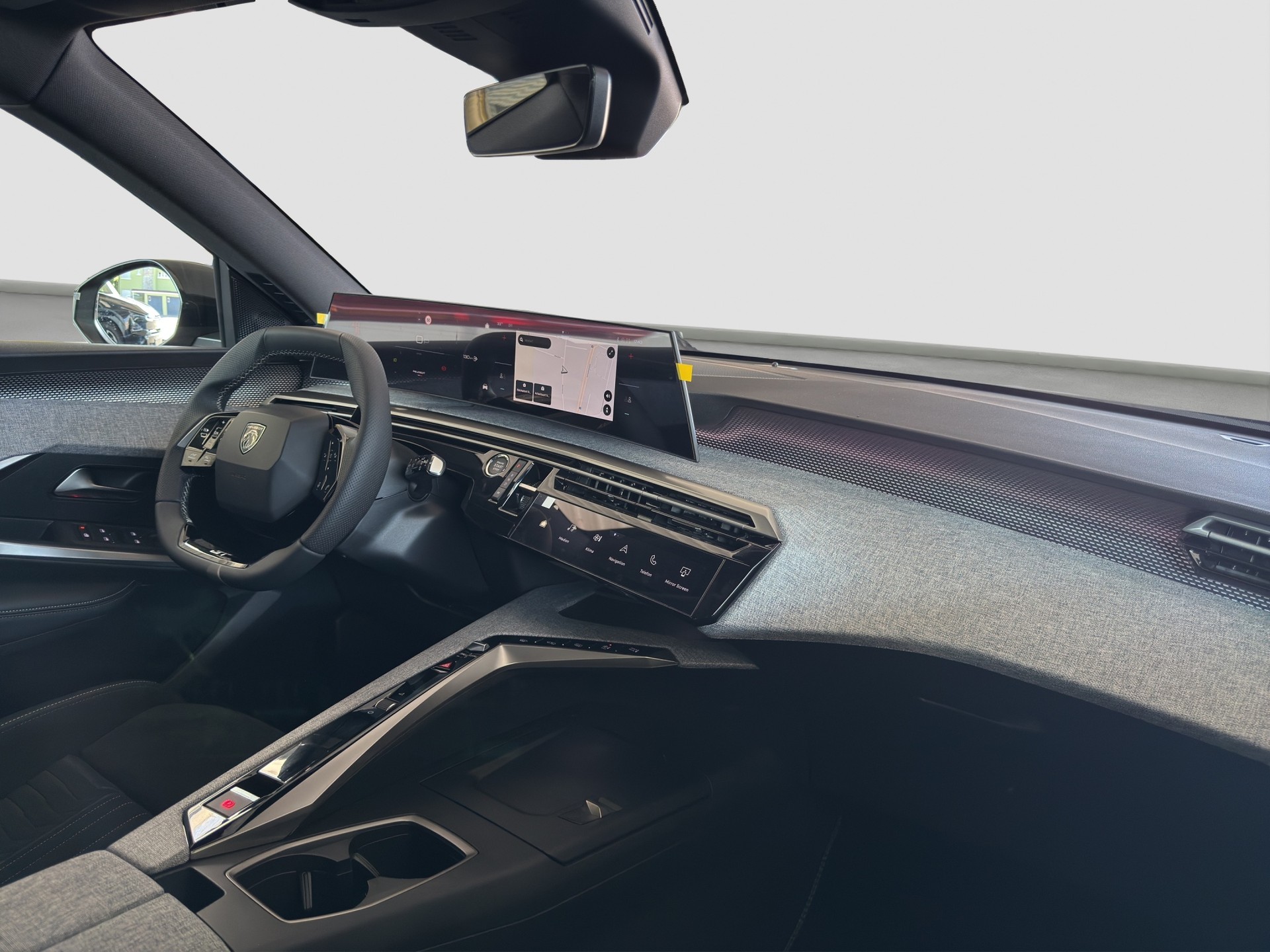 PEUGEOT 5008 1.2 Hybrid GT-image-13
