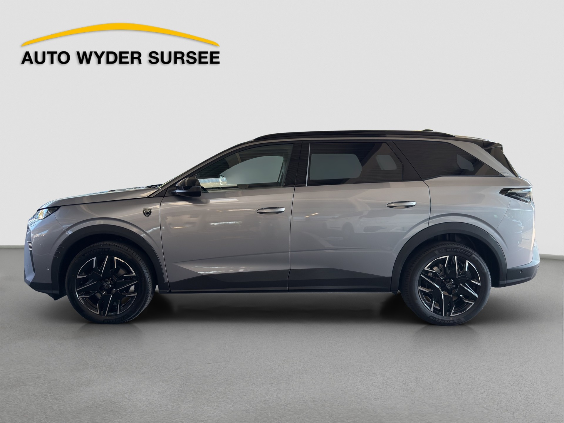 PEUGEOT 5008 1.2 Hybrid GT-image-2