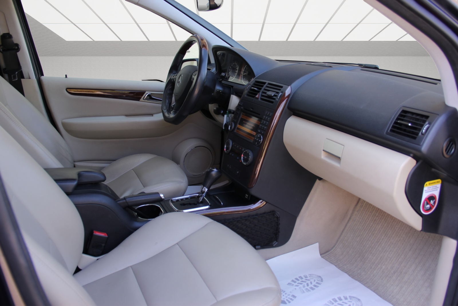 MERCEDES-BENZ A 200 Elégance Autotronic-image-12