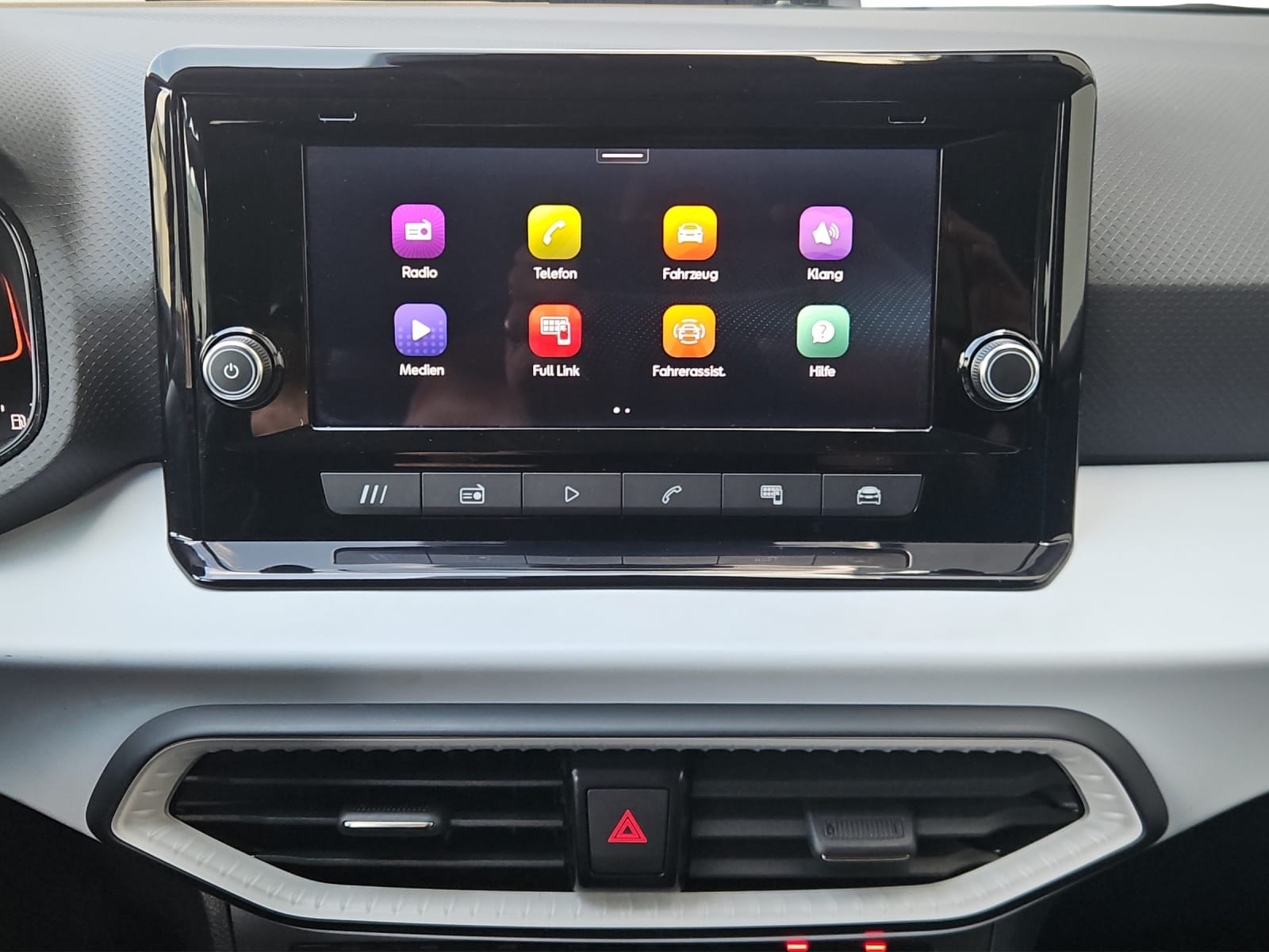 SEAT Seat Ibiza Move 1.0 TSI DSG-image-9