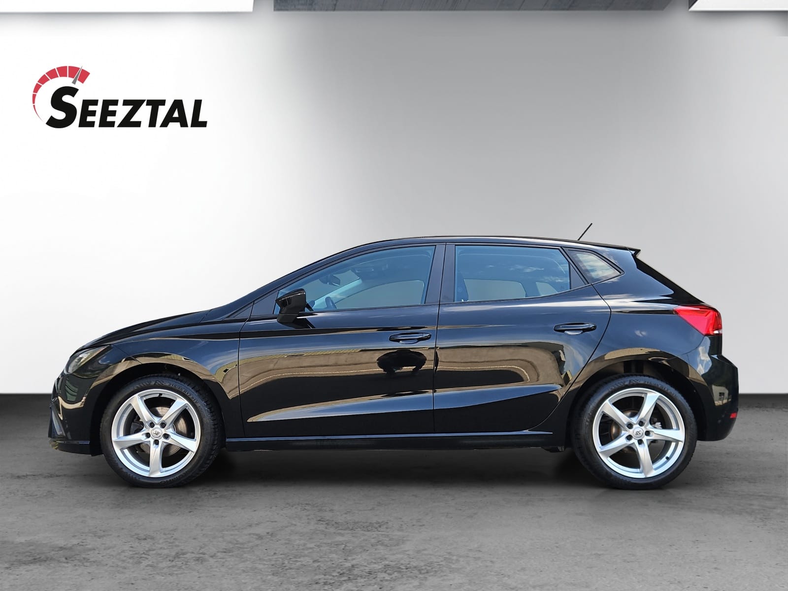 SEAT Seat Ibiza Move 1.0 TSI DSG-image-0