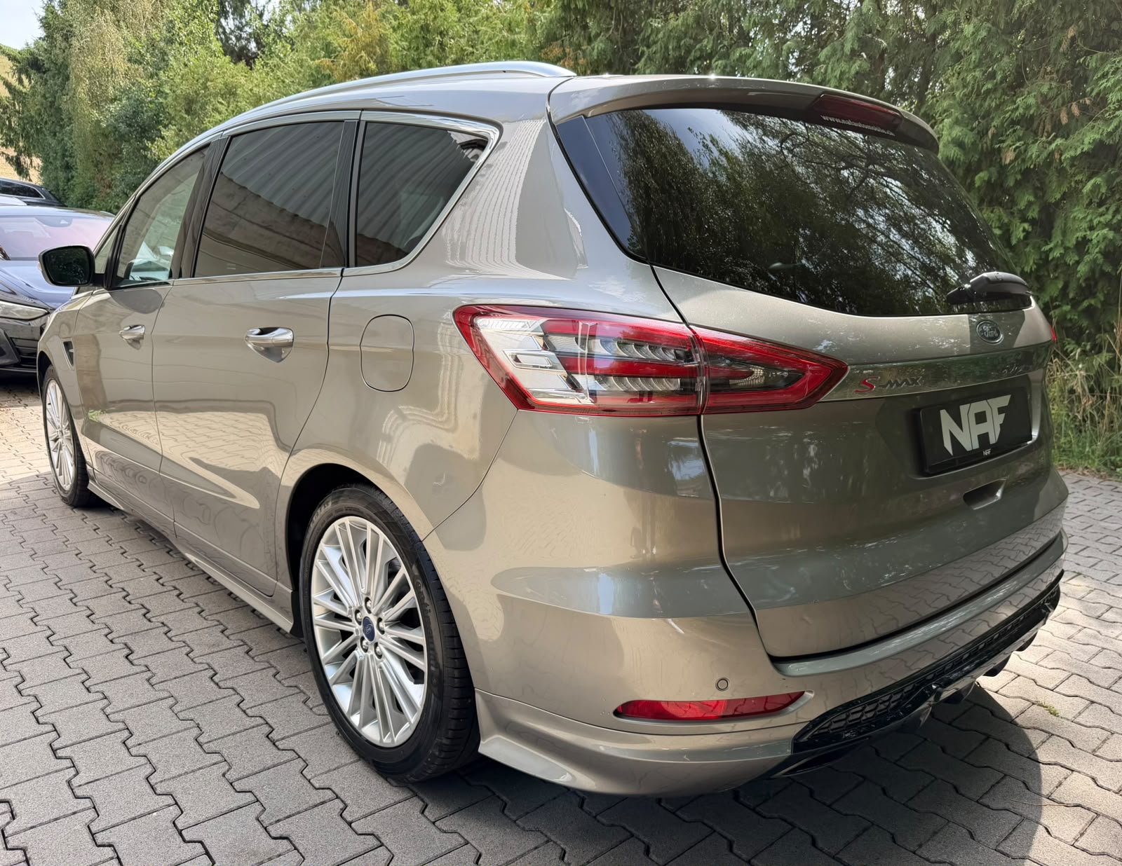FORD S-Max 2.0 SCTi Titanium Automat-image-2